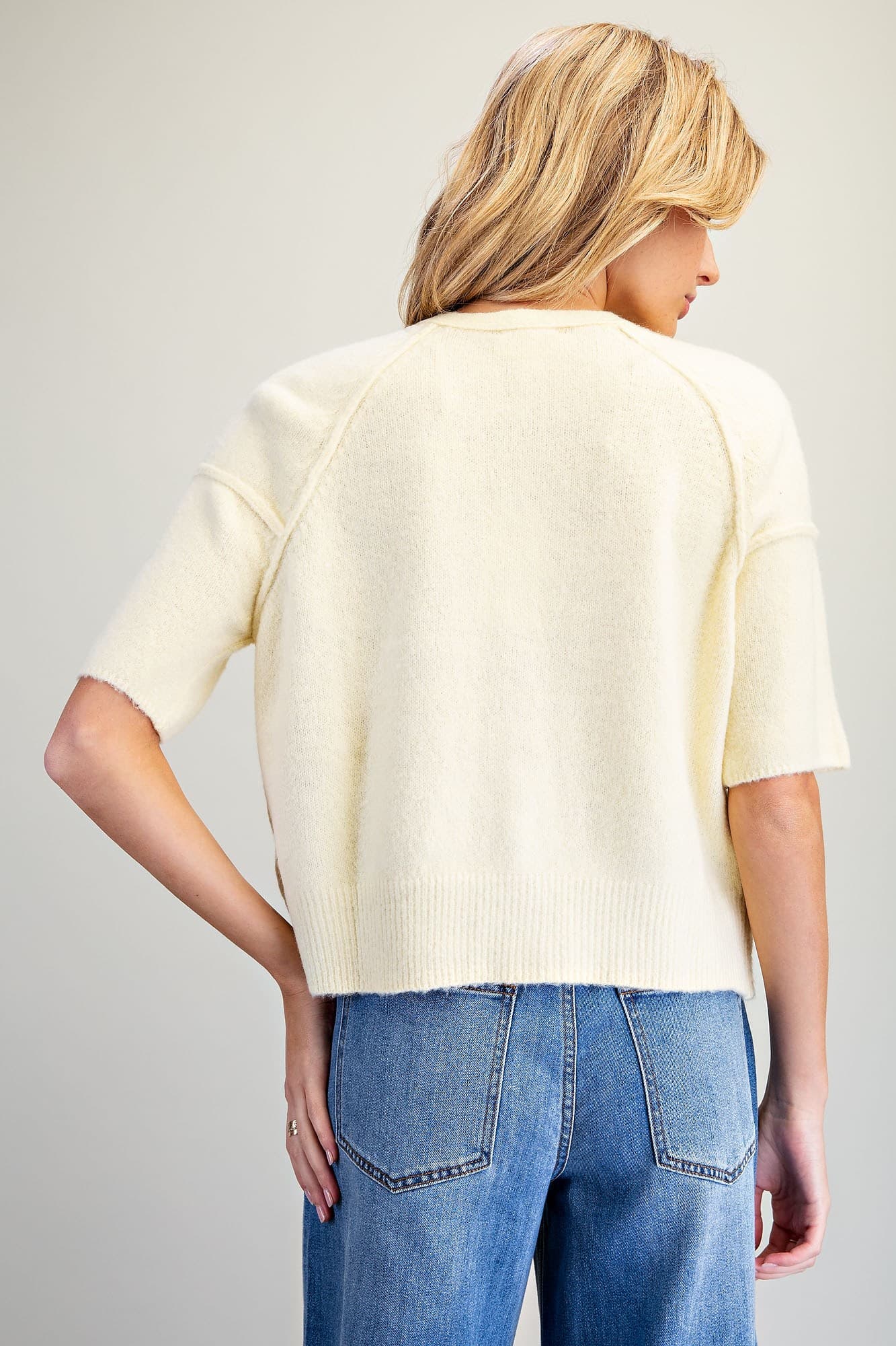 SJK16526 - BANANA CREAM