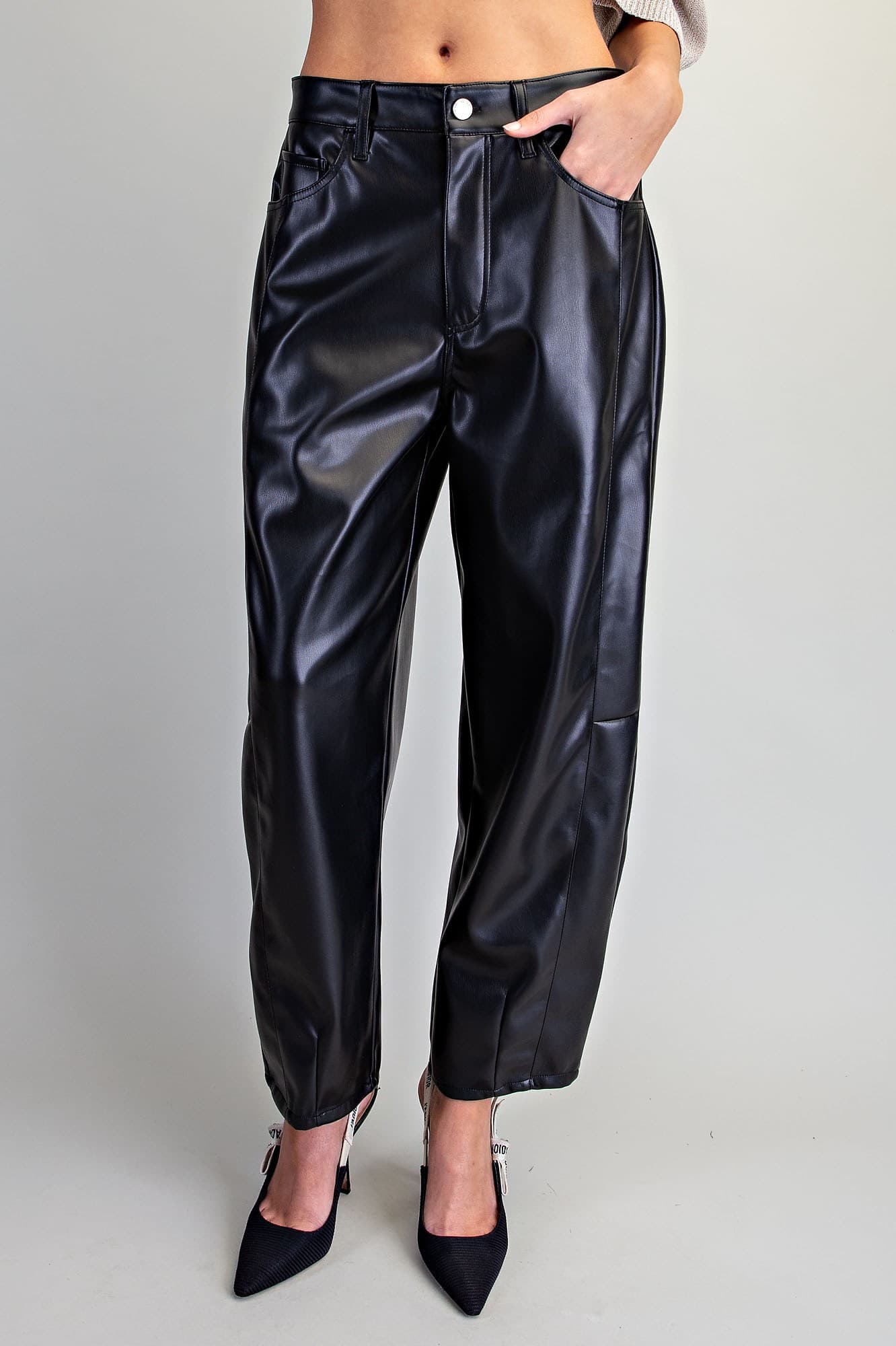 PK16754 - BLACK