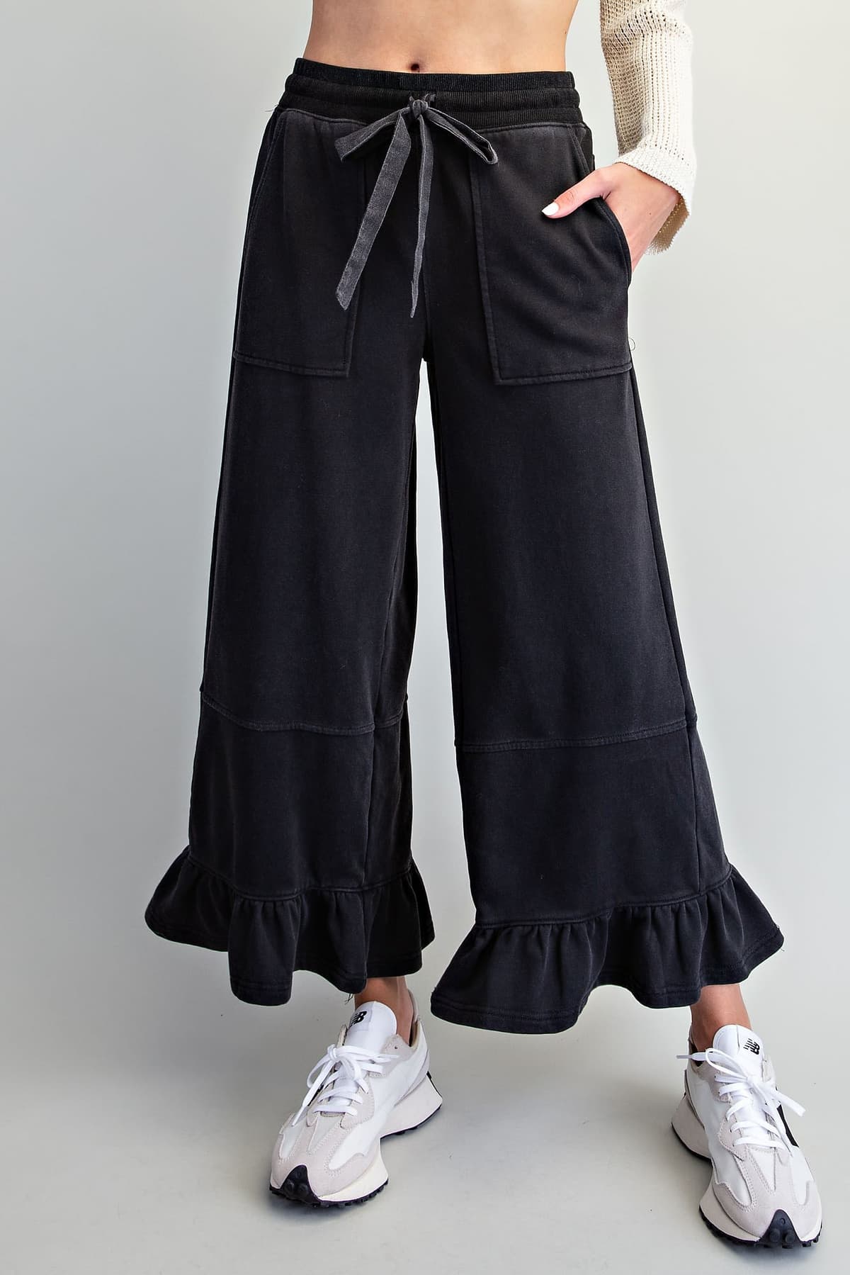 PH17007 - ASH BLACK