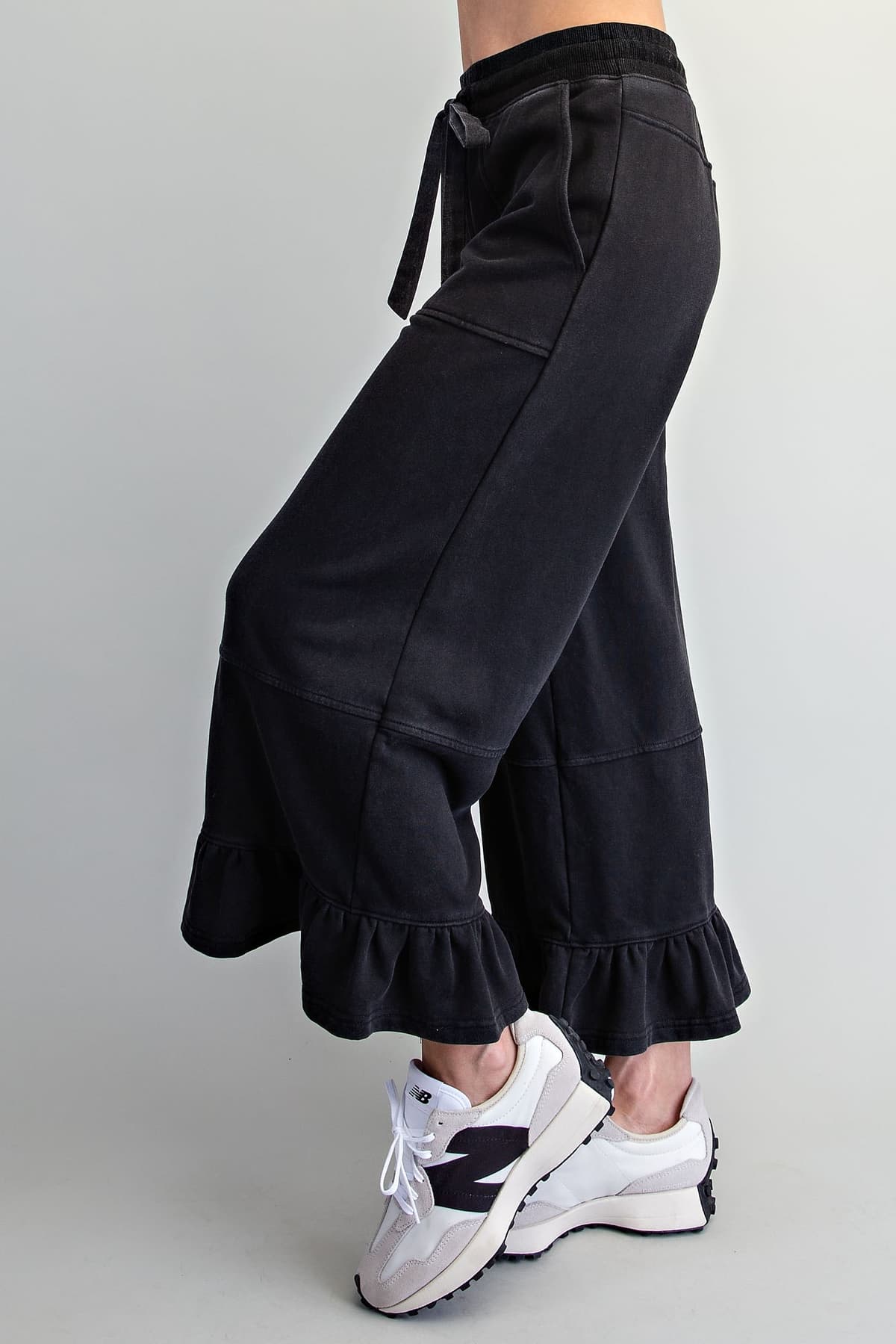 PH17007 - ASH BLACK