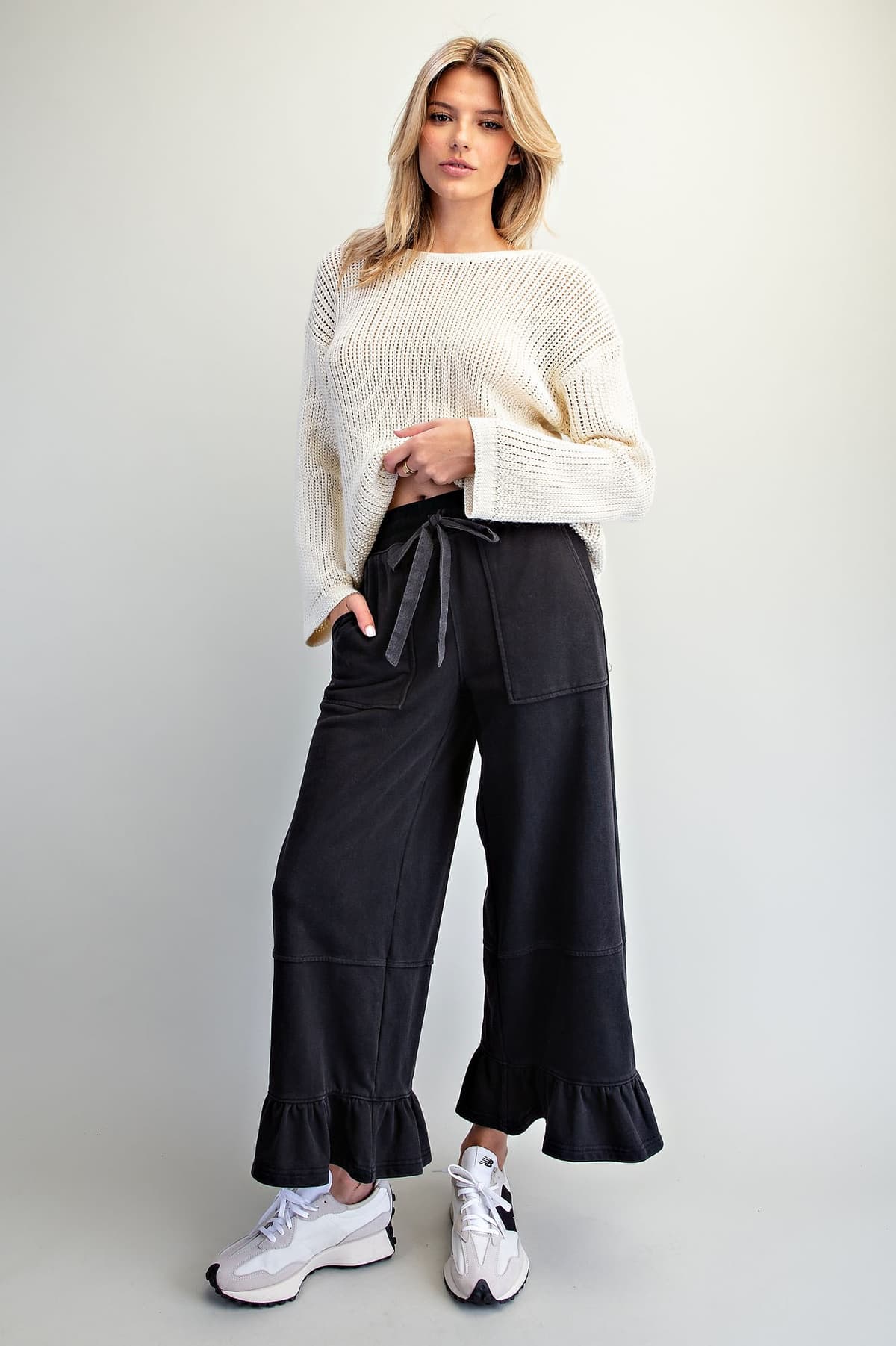 PH17007 - ASH BLACK