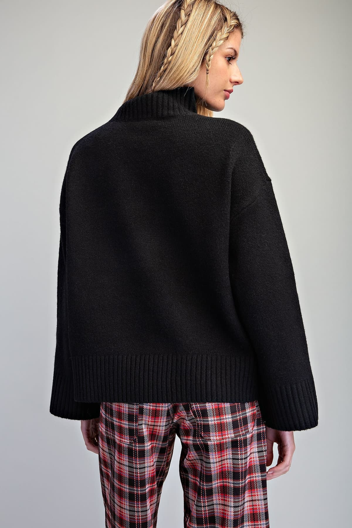 SH15955 - BLACK