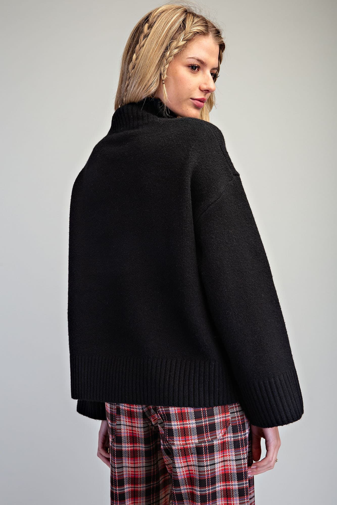 SH15955 - BLACK