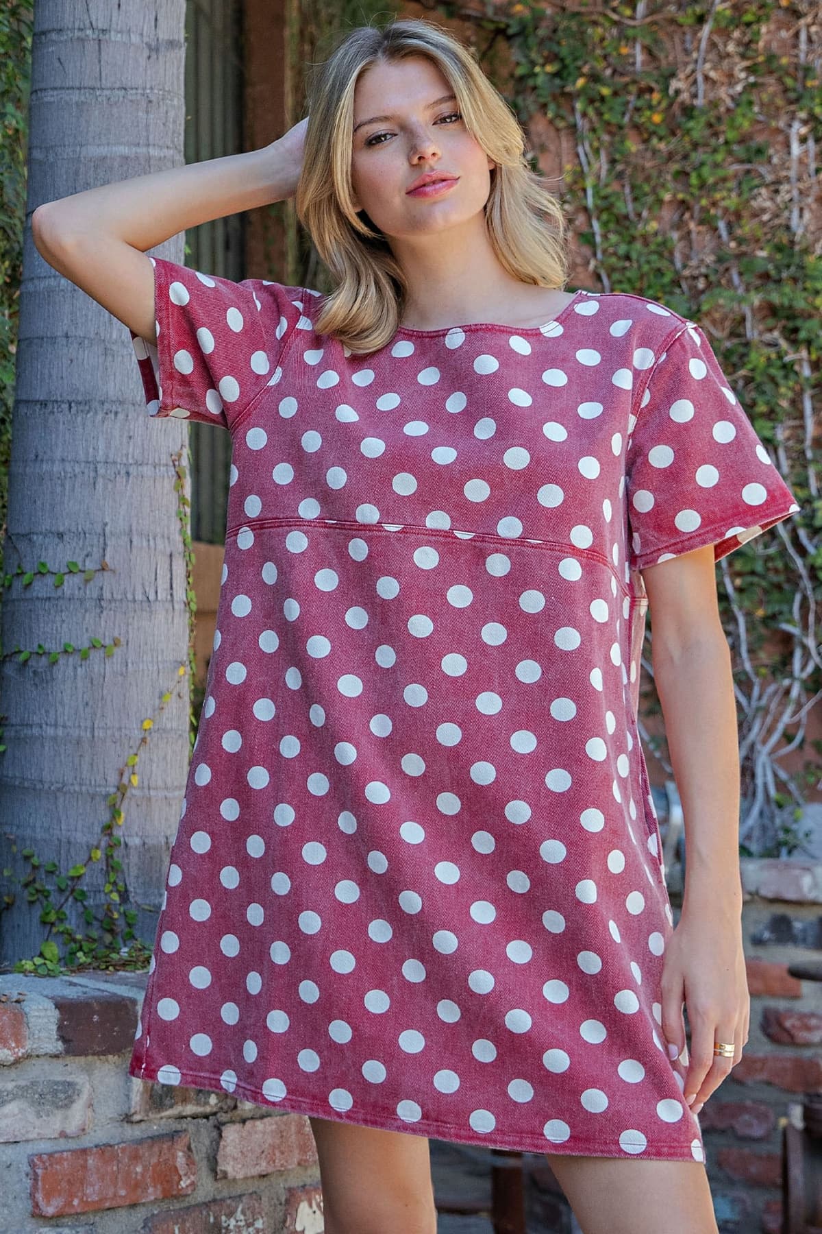 DK16748 - CHERRY RED