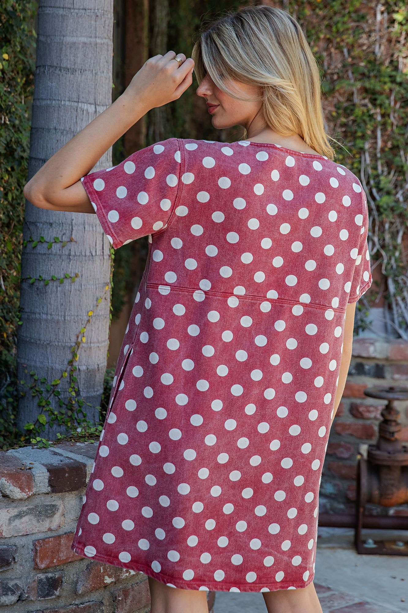DK16748 - CHERRY RED