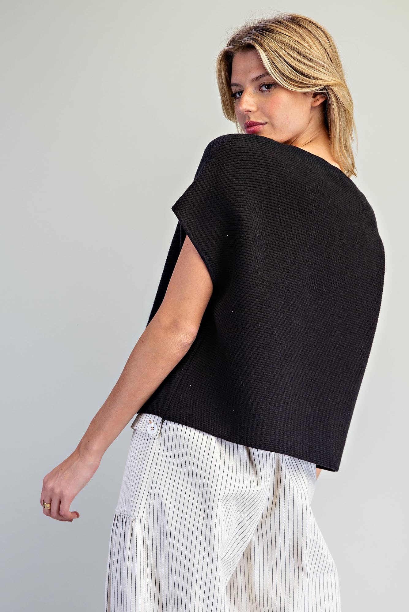 SK16815 - BLACK