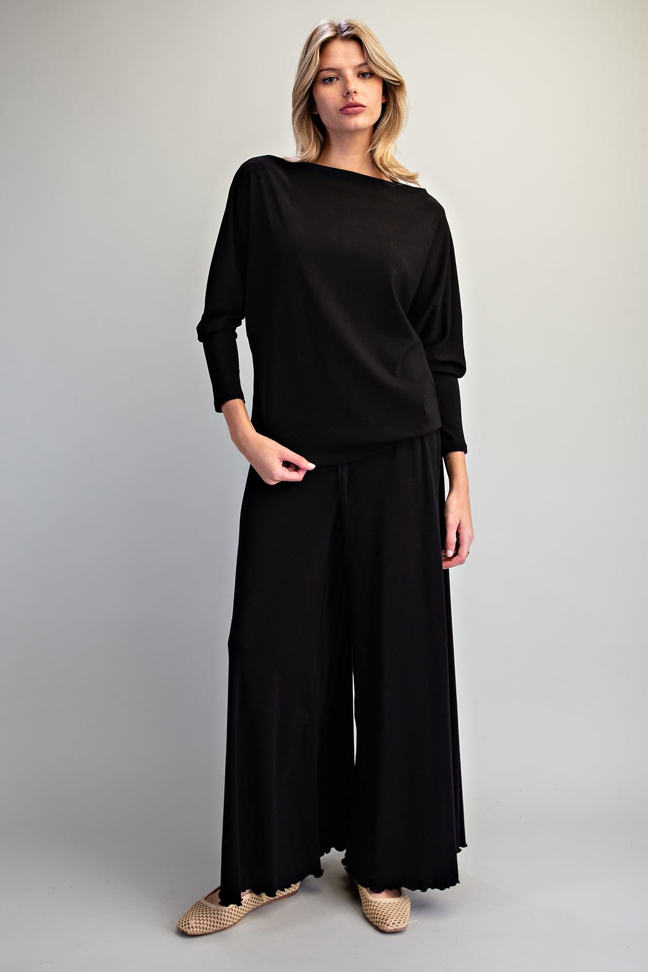 TK16999 - BLACK