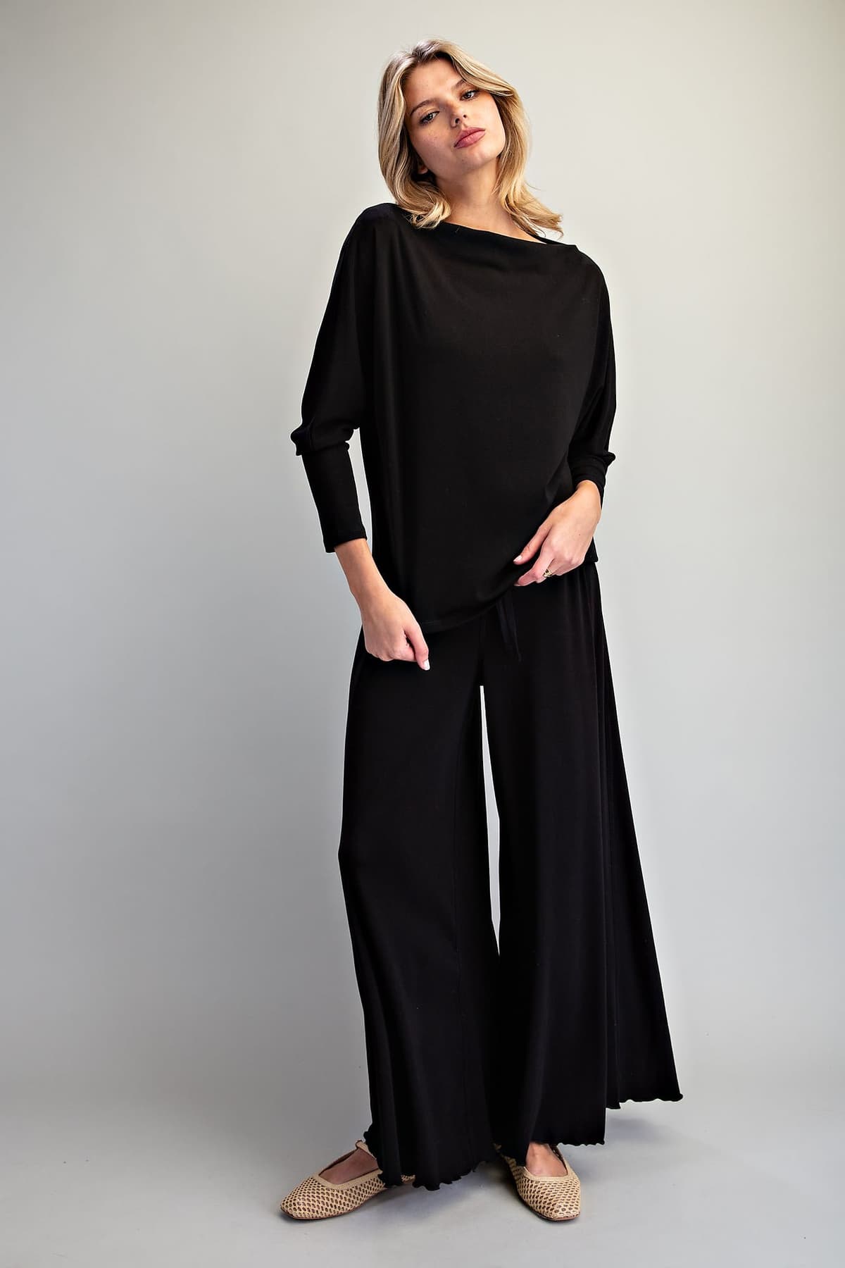 TK16999 - BLACK