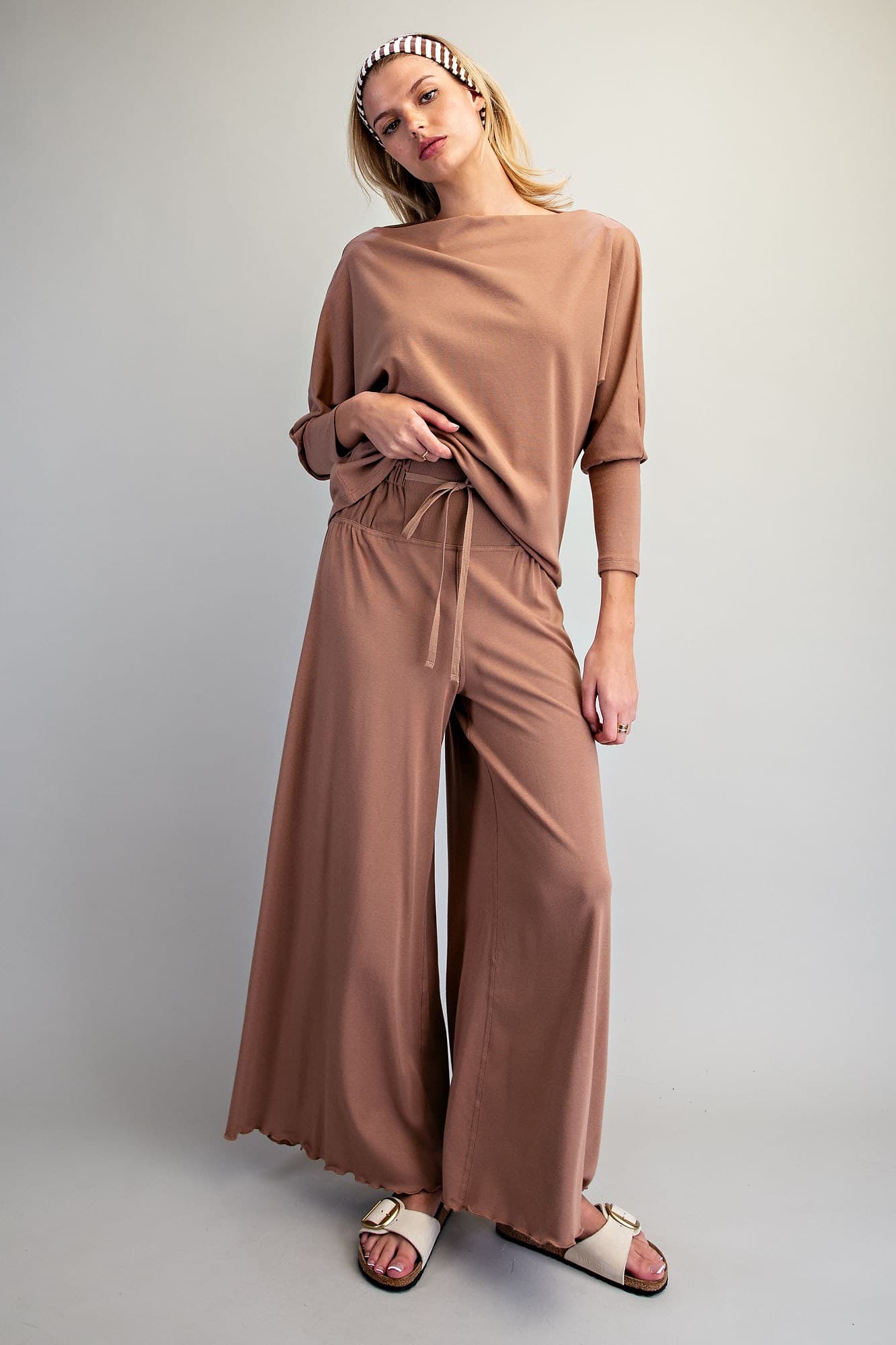 PK16565 - TOASTED ALMOND