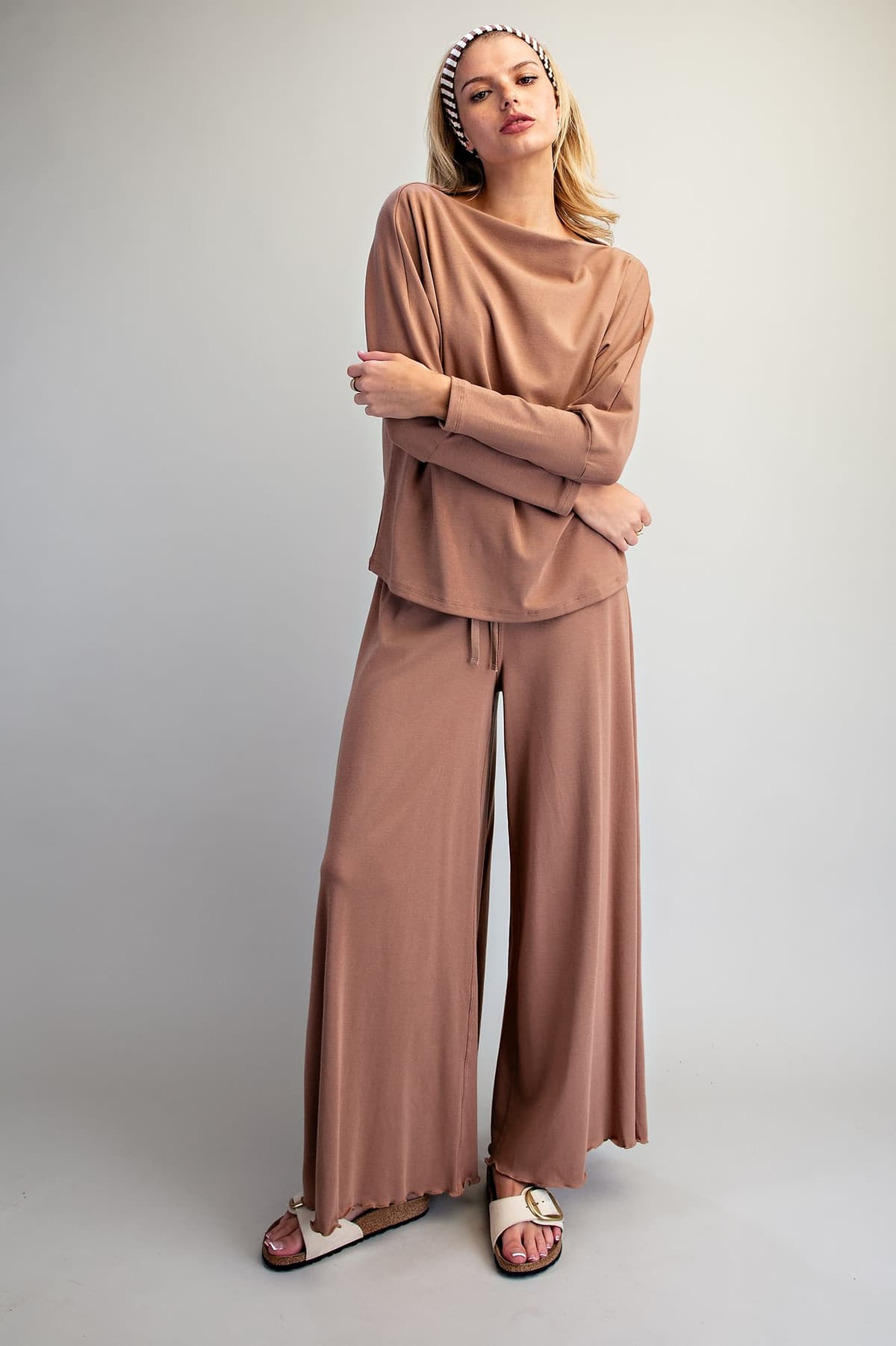 PK16565 - TOASTED ALMOND