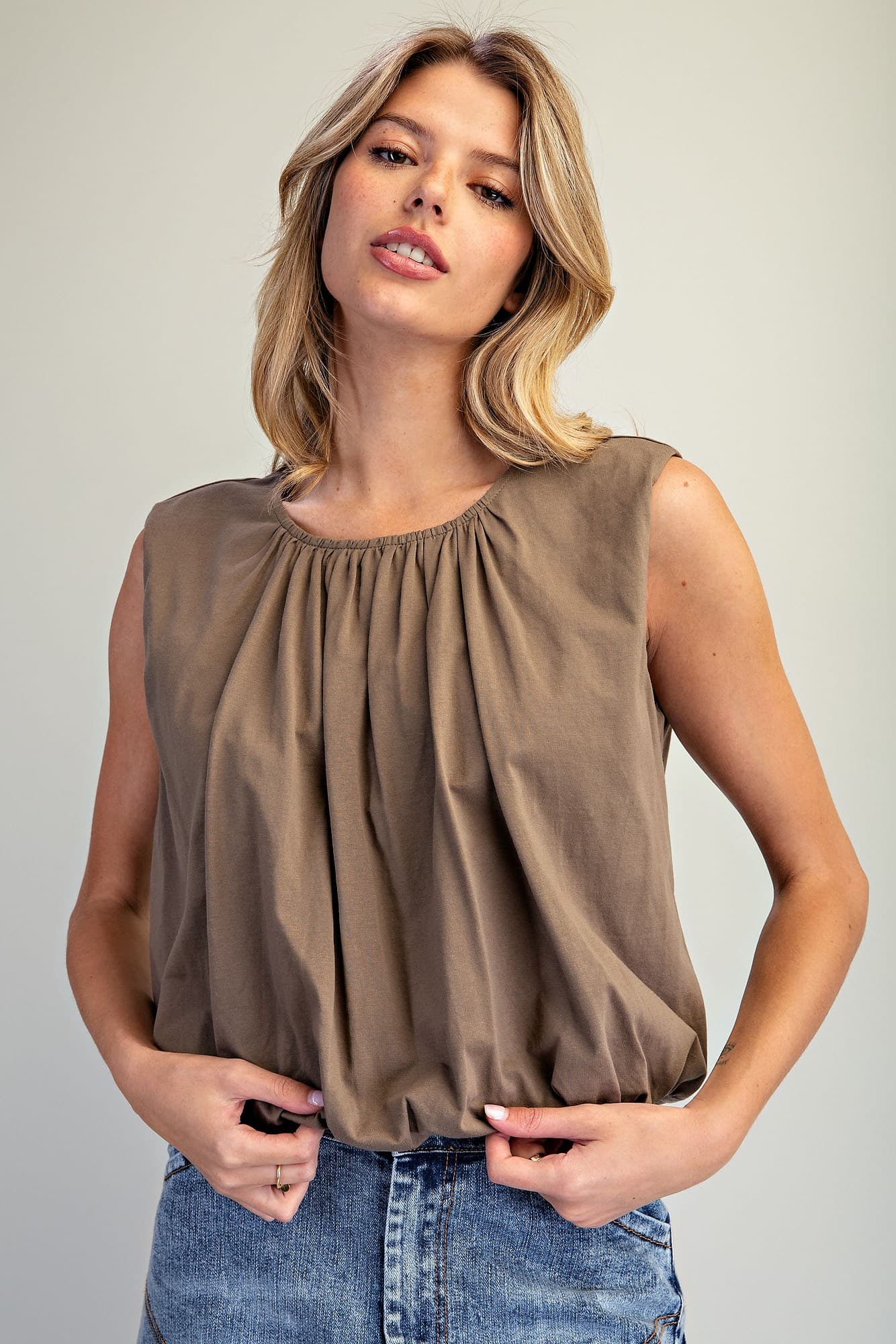 TK16905 - OLIVE