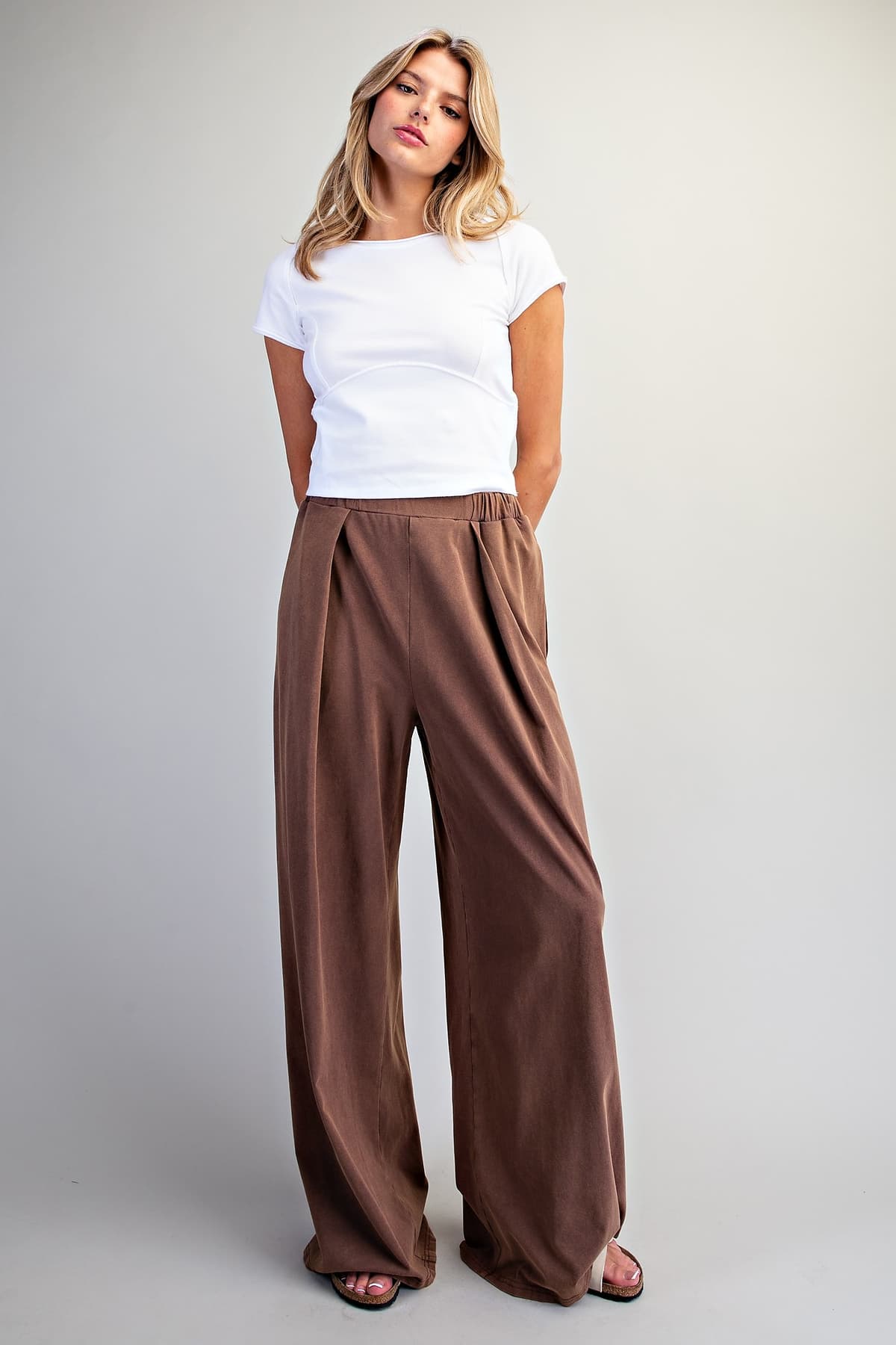 PK16896 - BROWN