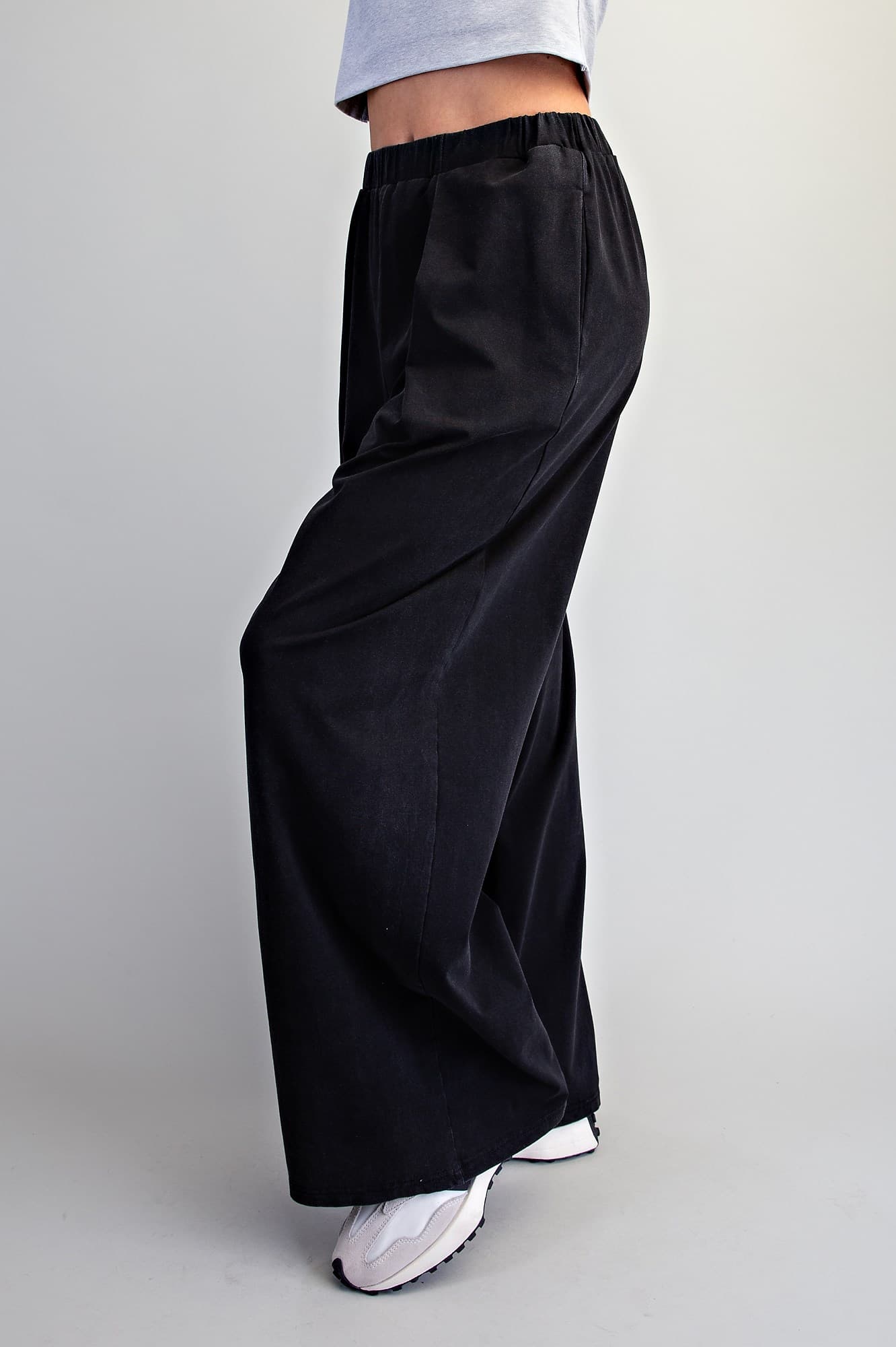 PK16896 - ASH BLACK