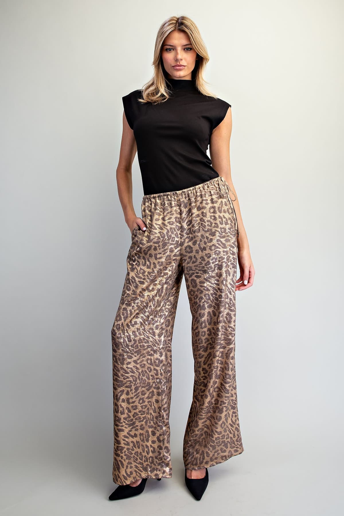 PH15864 - GOLDEN LEOPARD