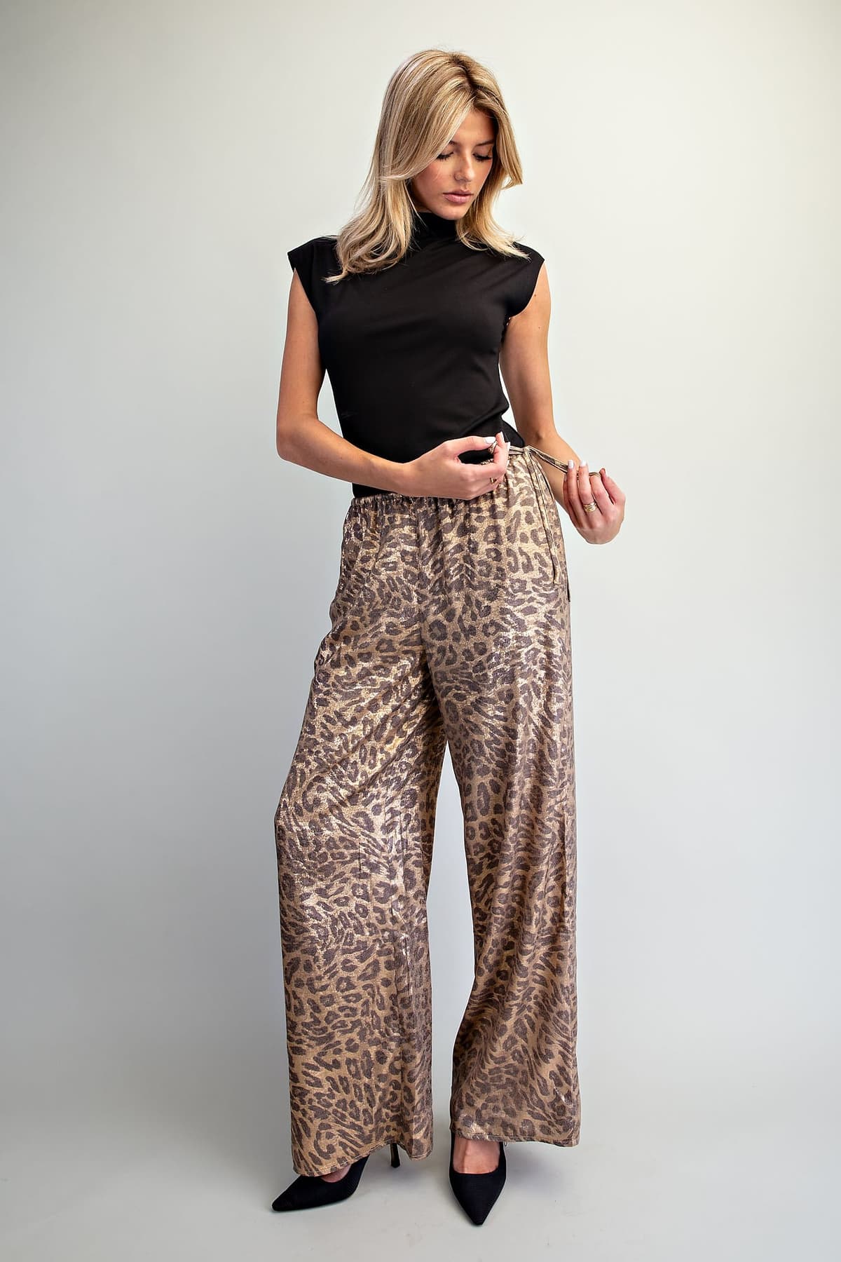 PH15864 - GOLDEN LEOPARD