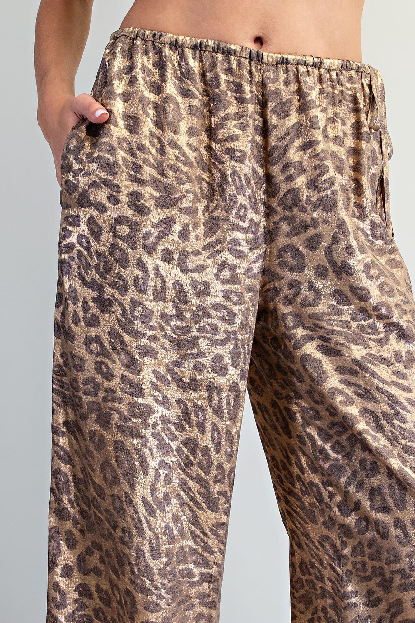 PH15864 - GOLDEN LEOPARD