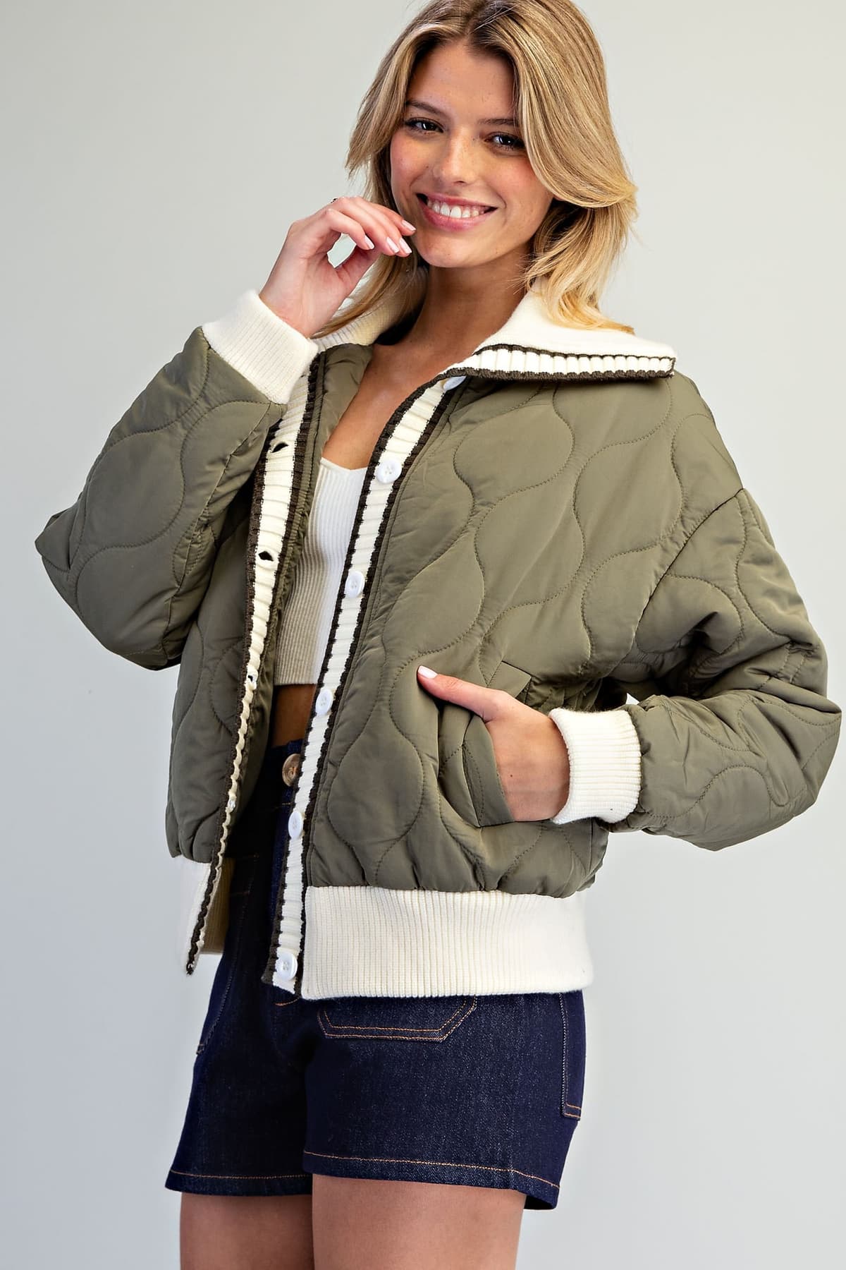 JK16535 - OLIVE