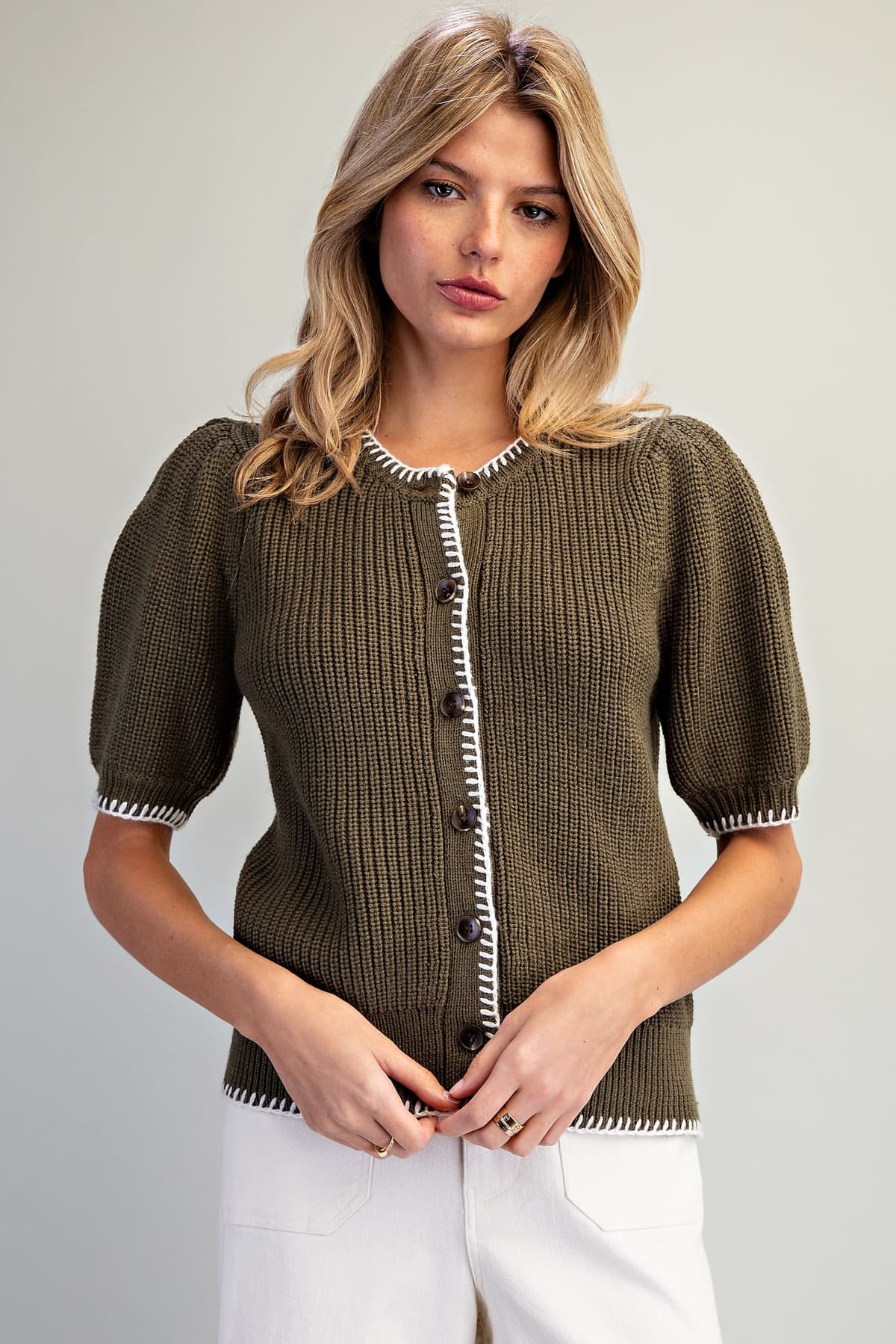 SJH17290 - OLIVE