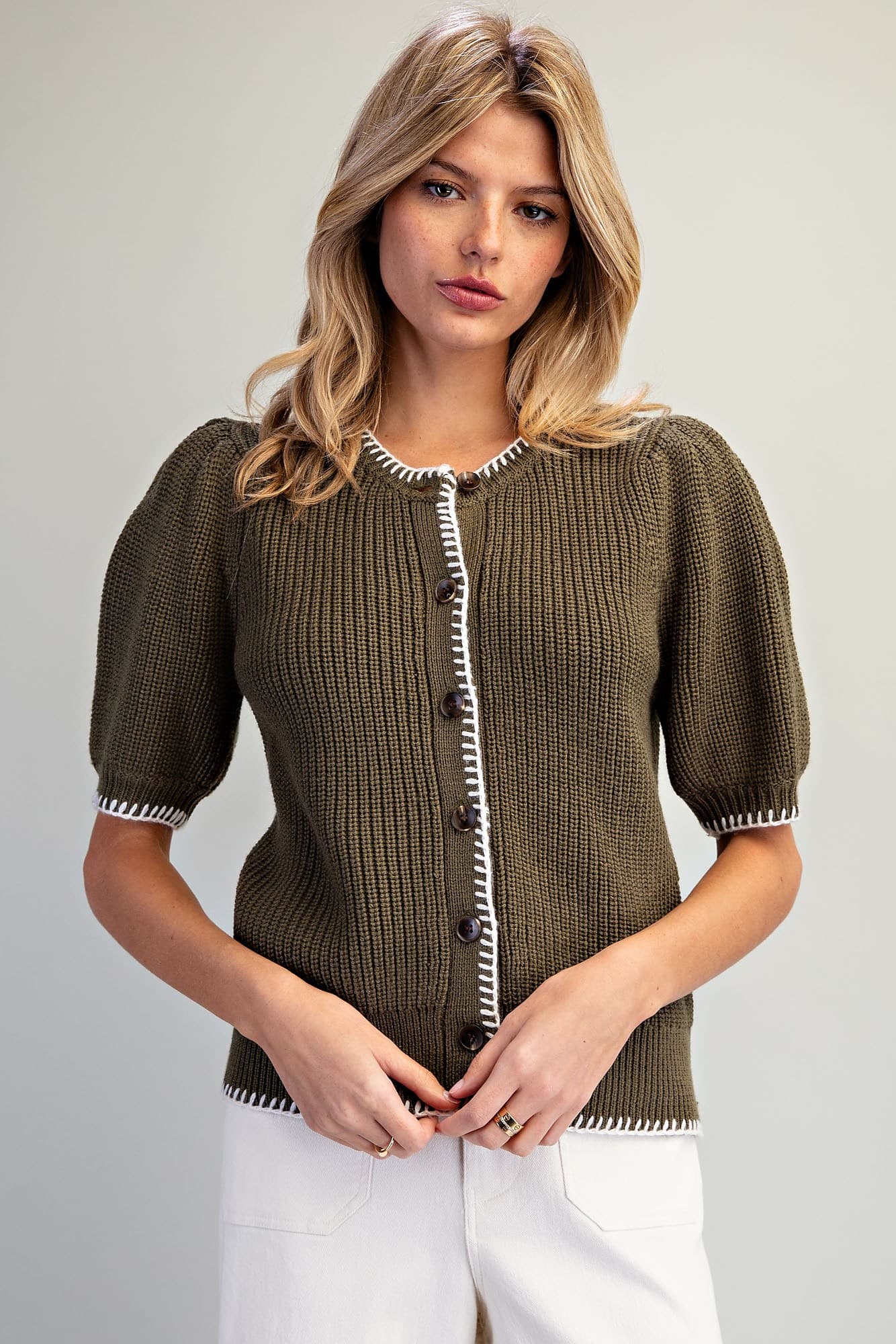 SJH17290 - OLIVE