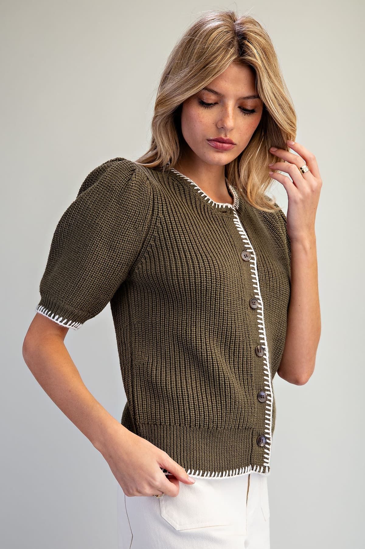 SJH17290 - OLIVE