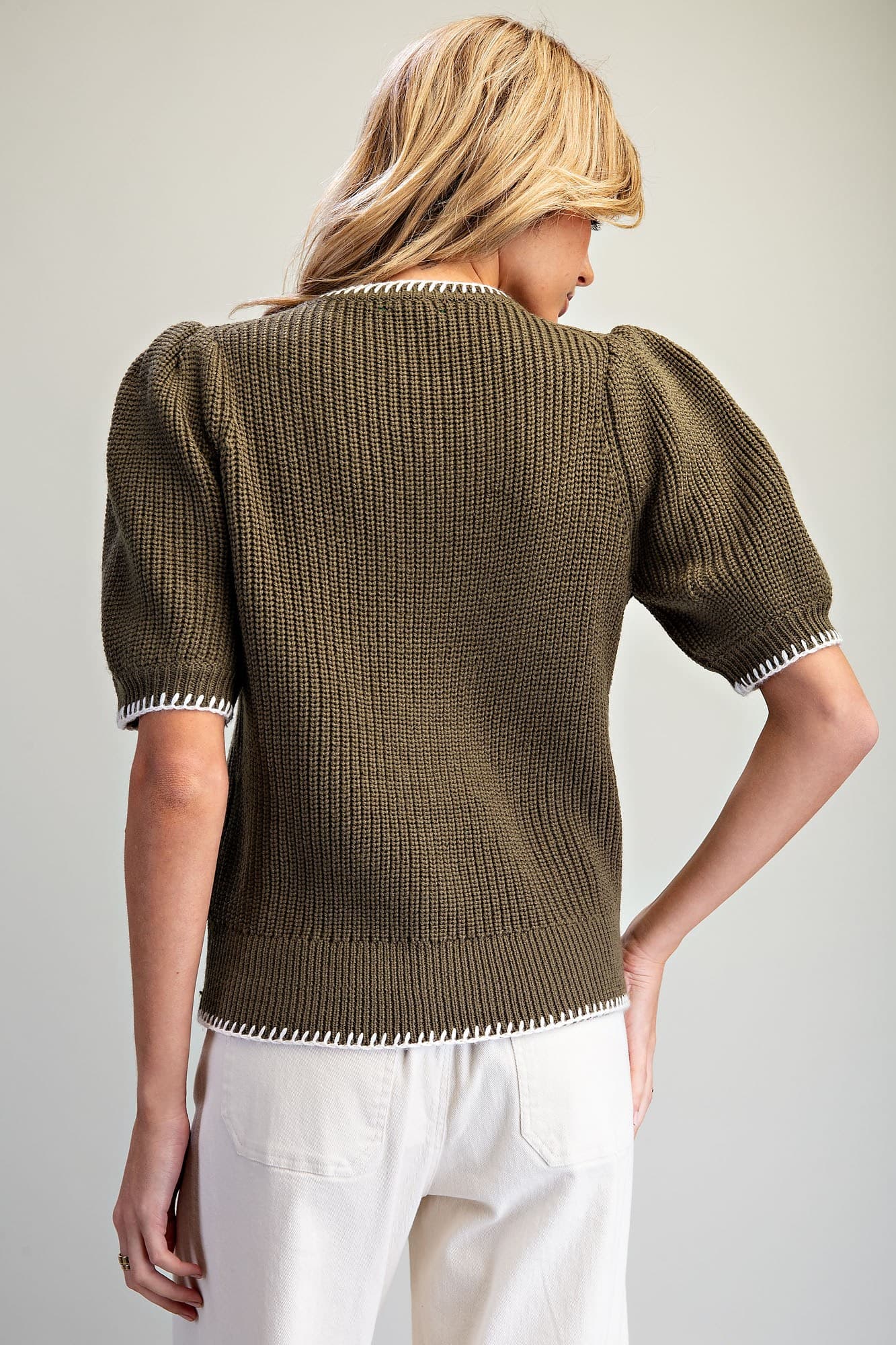 SJH17290 - OLIVE