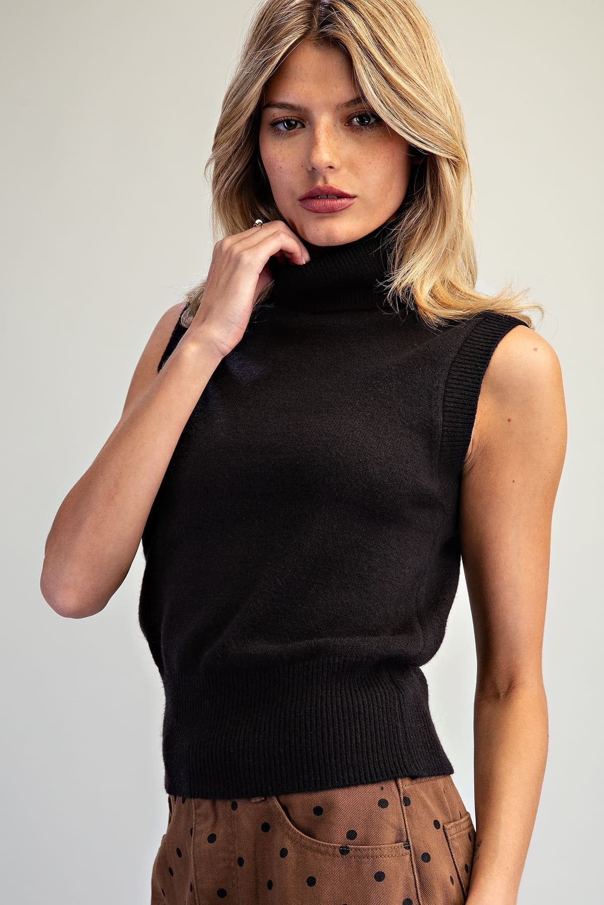 SK16829 - BLACK