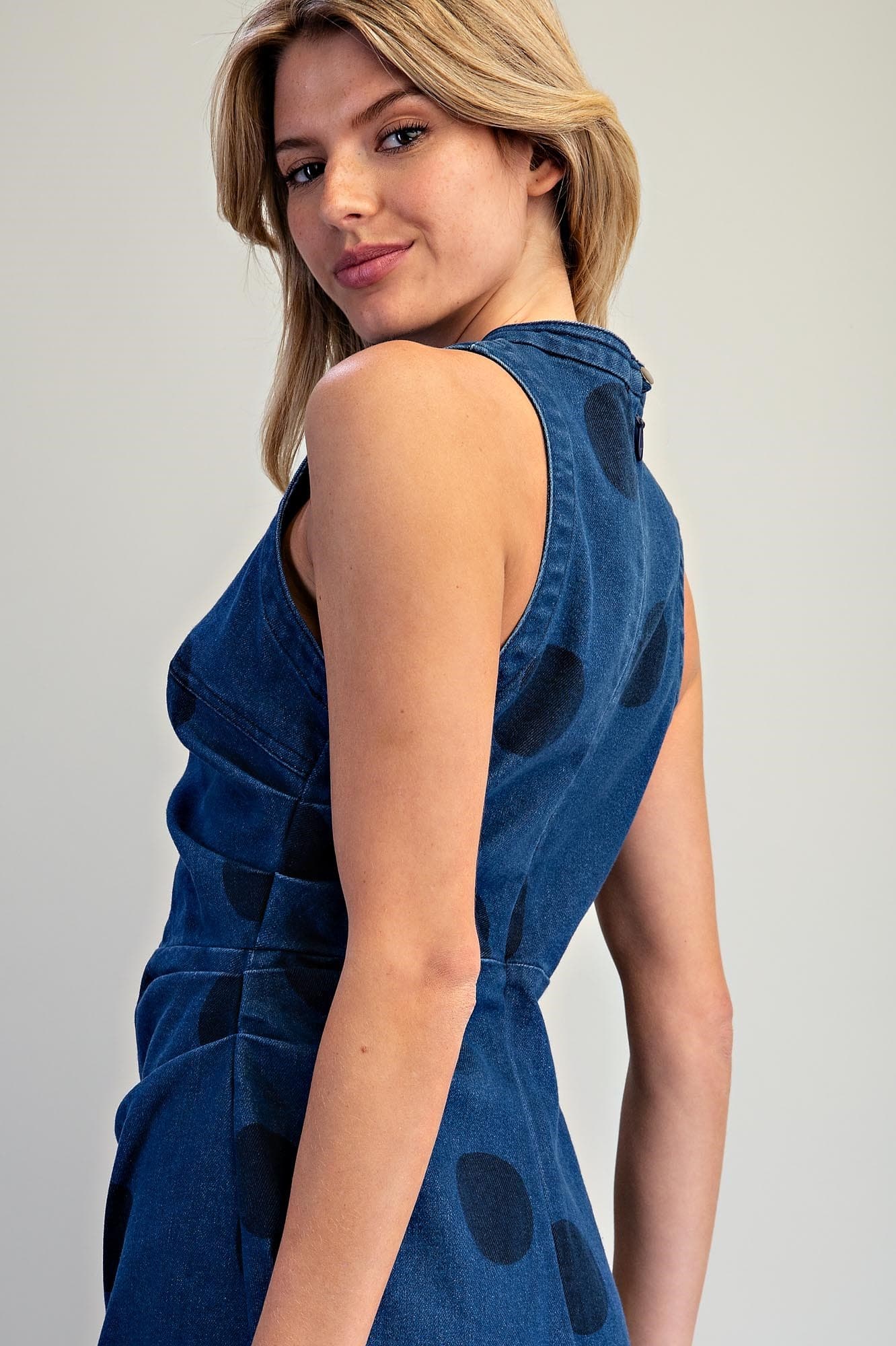 DH17338 - DENIM