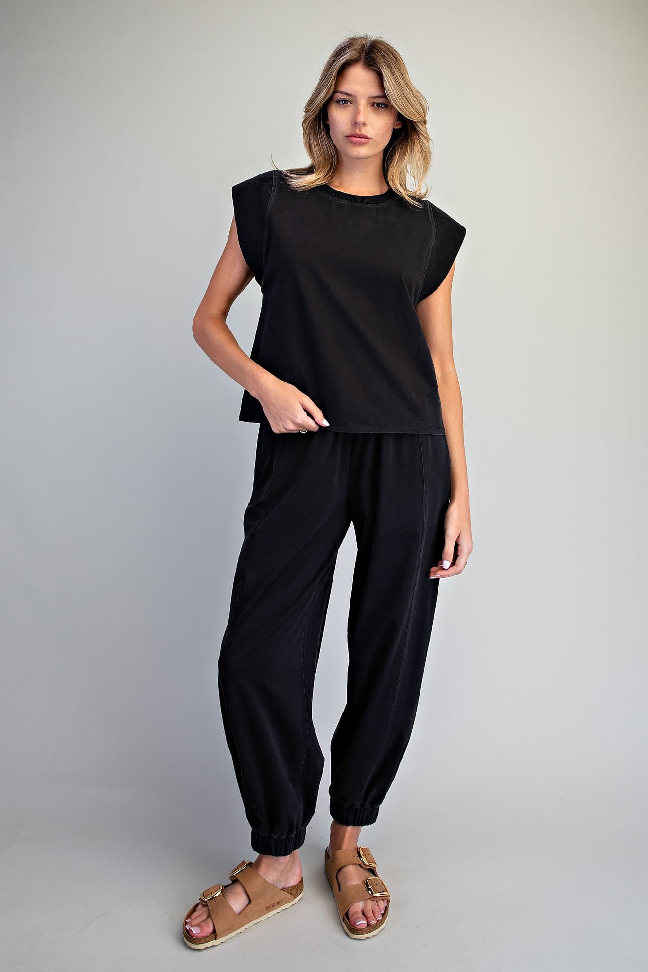 TK16571 - ASH BLACK