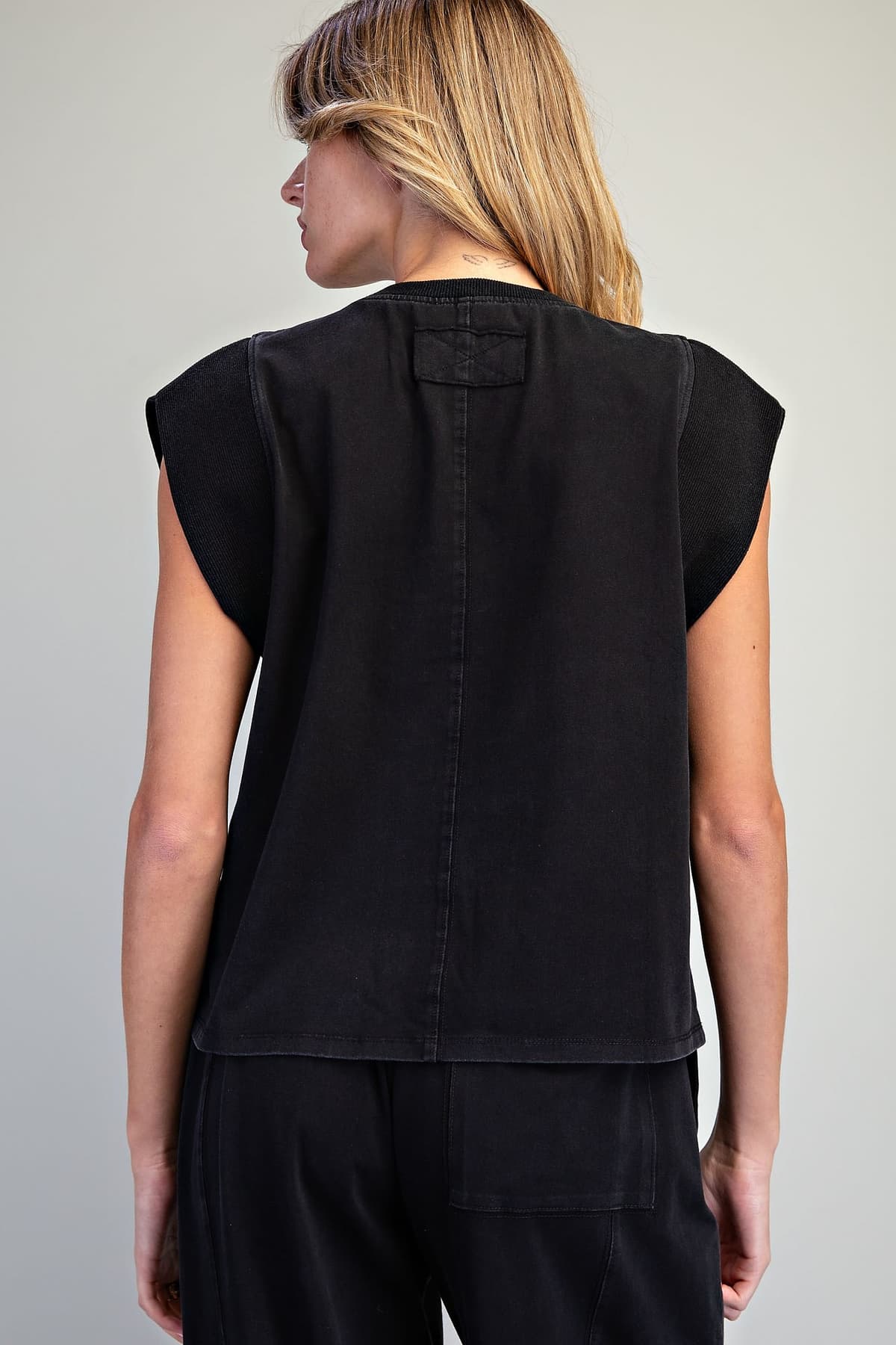 TK16571 - ASH BLACK