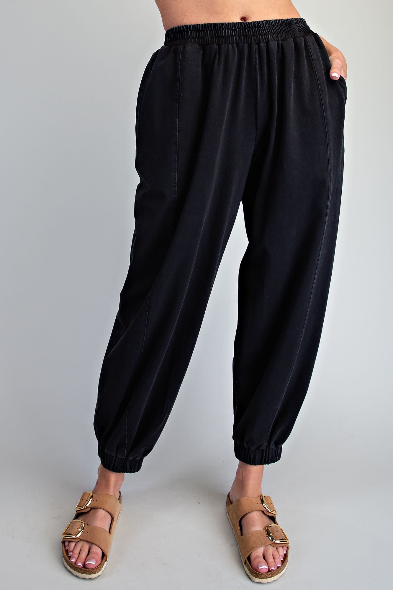 PK16713 - ASH BLACK