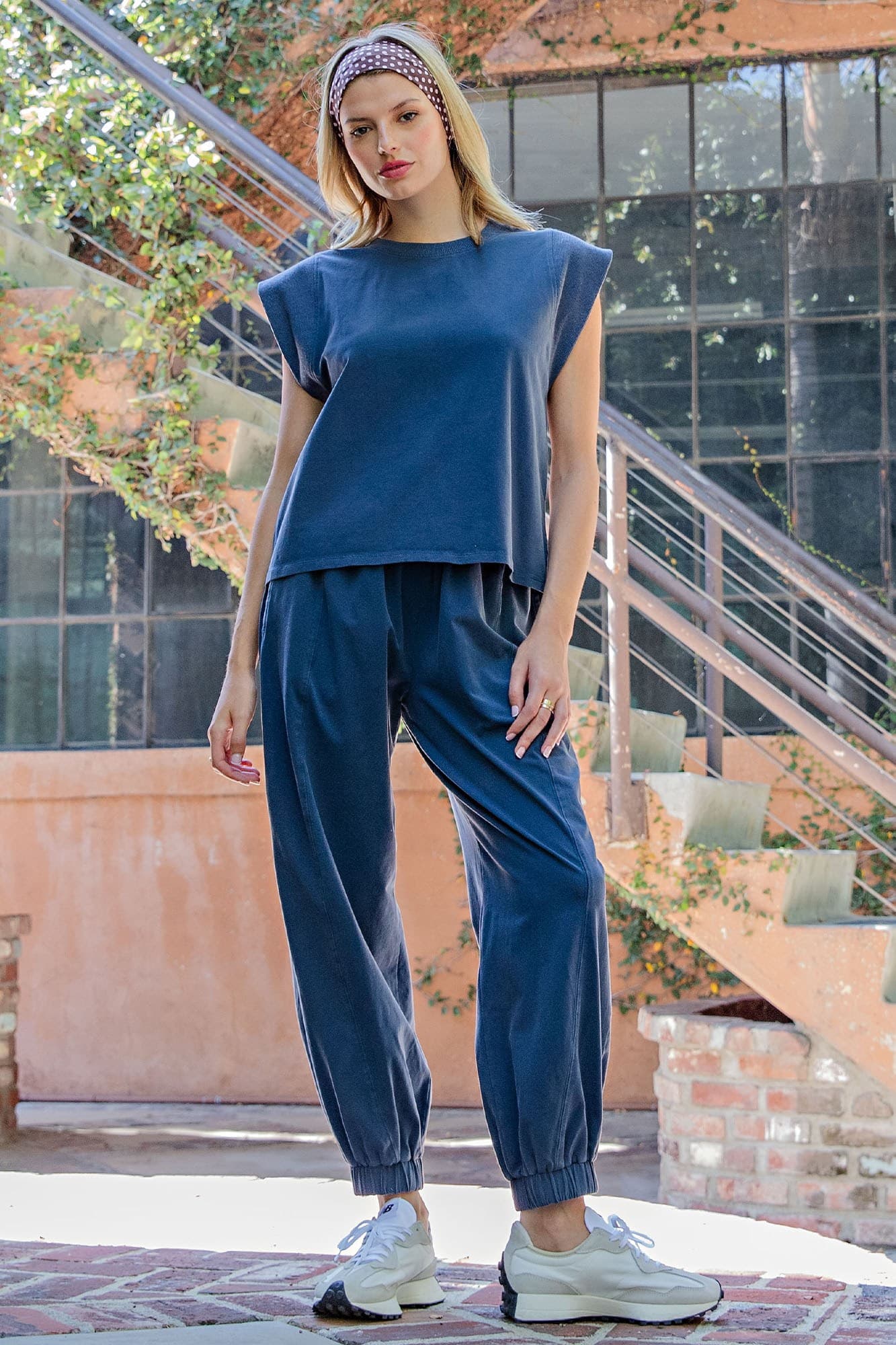 PK16713 - INDIGO