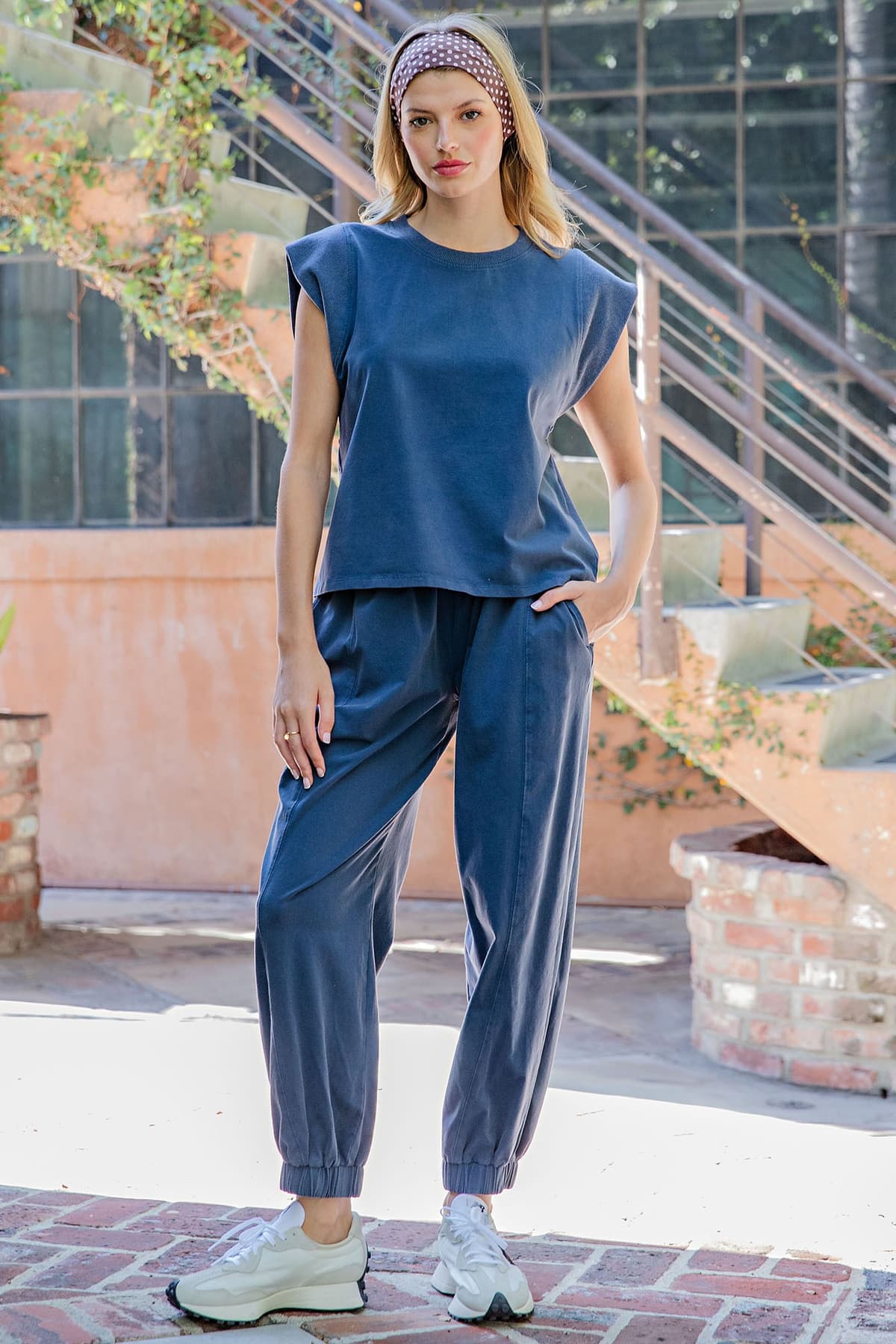 PK16713 - INDIGO