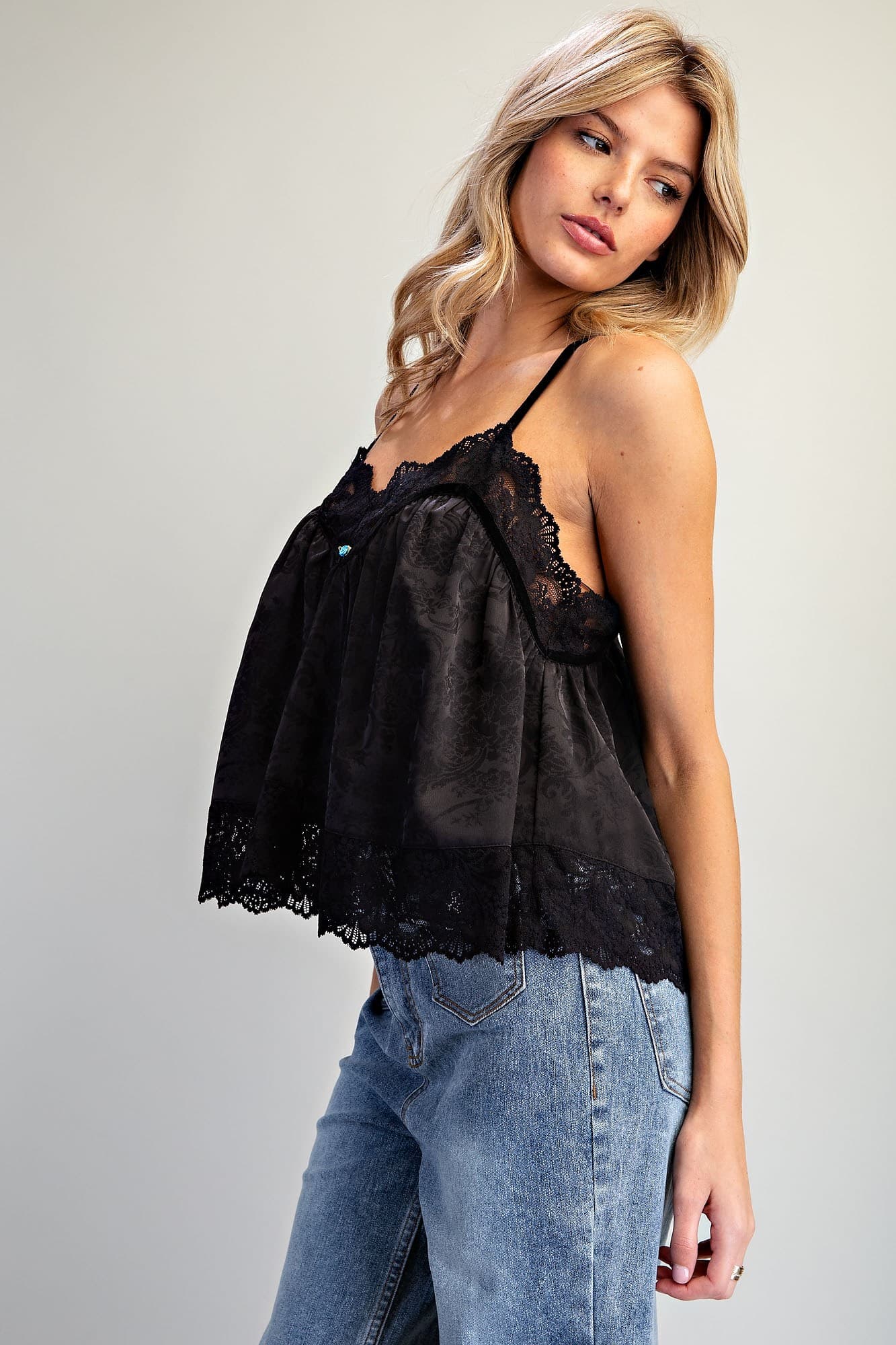 TK16475 - BLACK