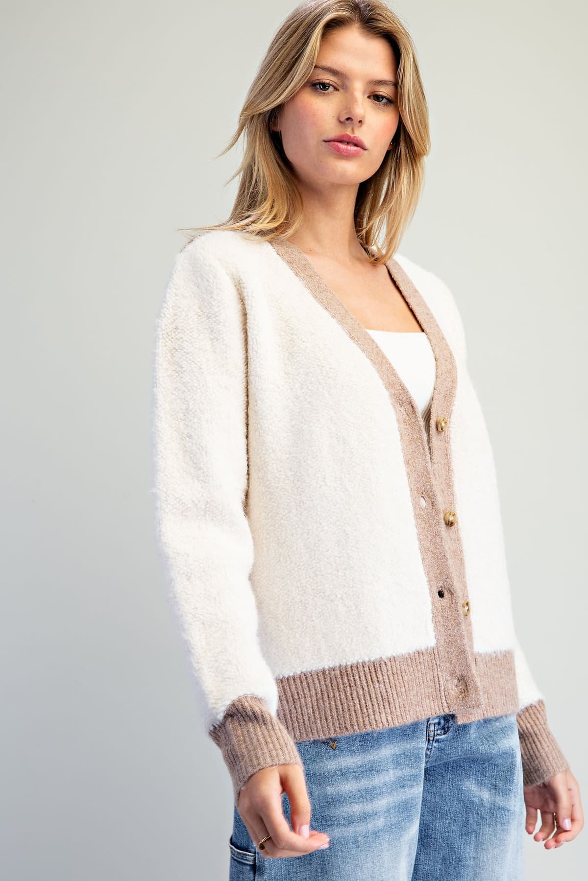 SJK16387 - OATMEAL