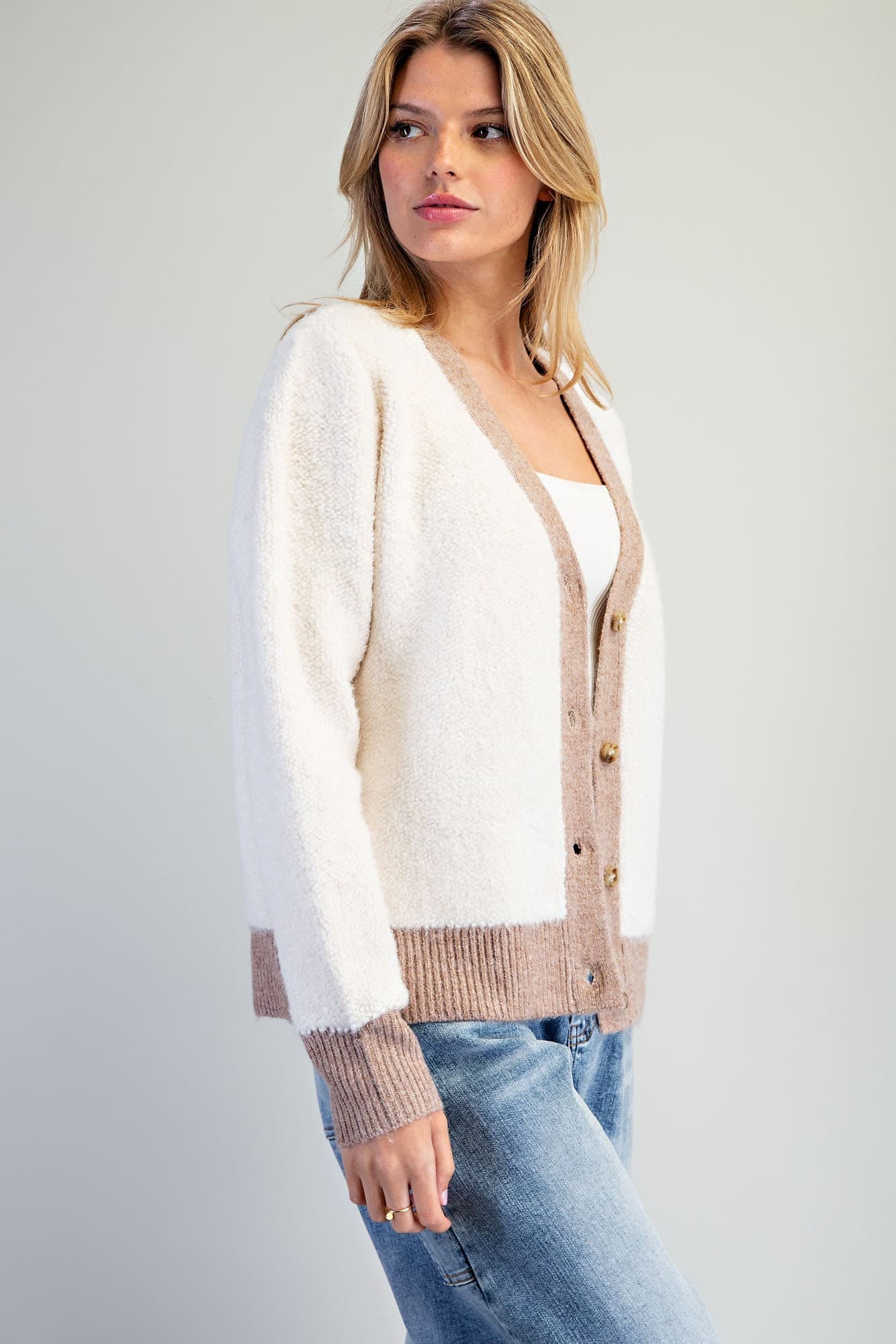 SJK16387 - OATMEAL