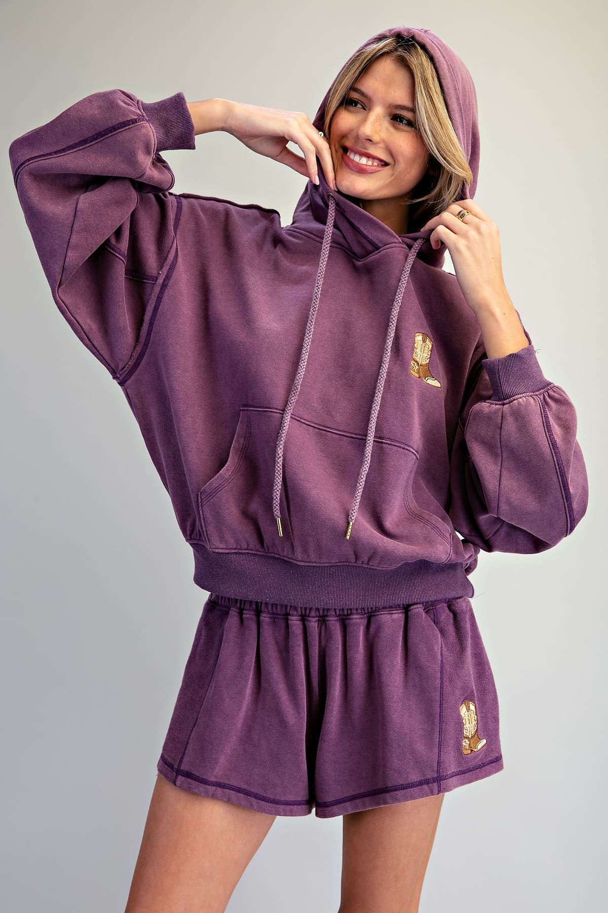 TH15877 - PLUM