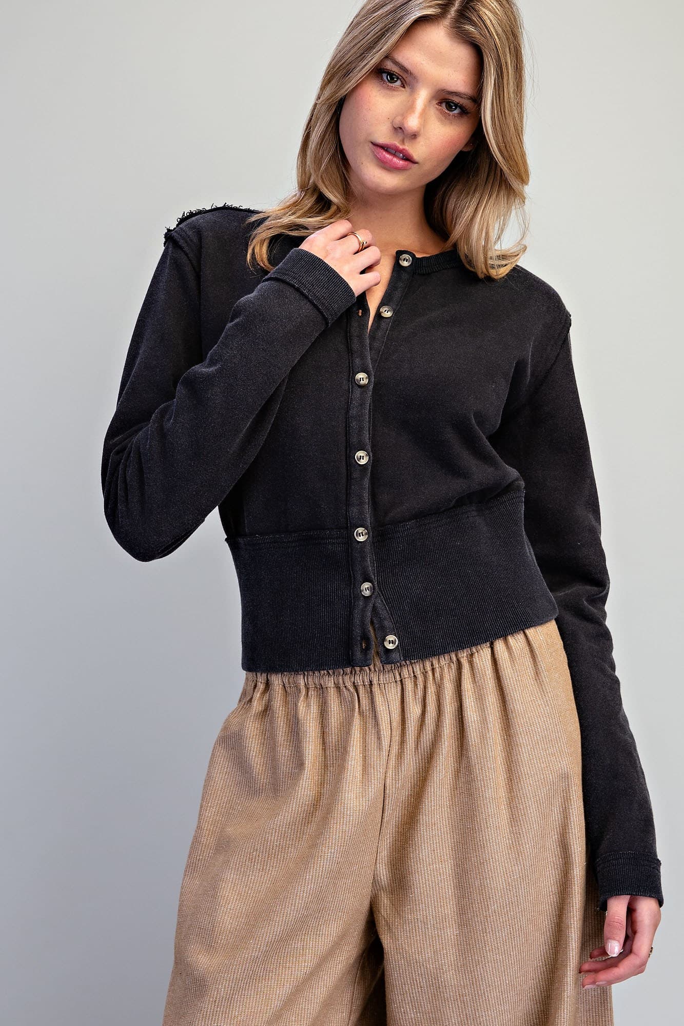 JH17145 - ASH BLACK