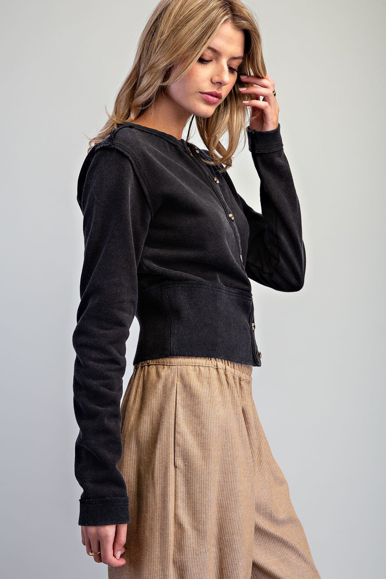 JH17145 - ASH BLACK
