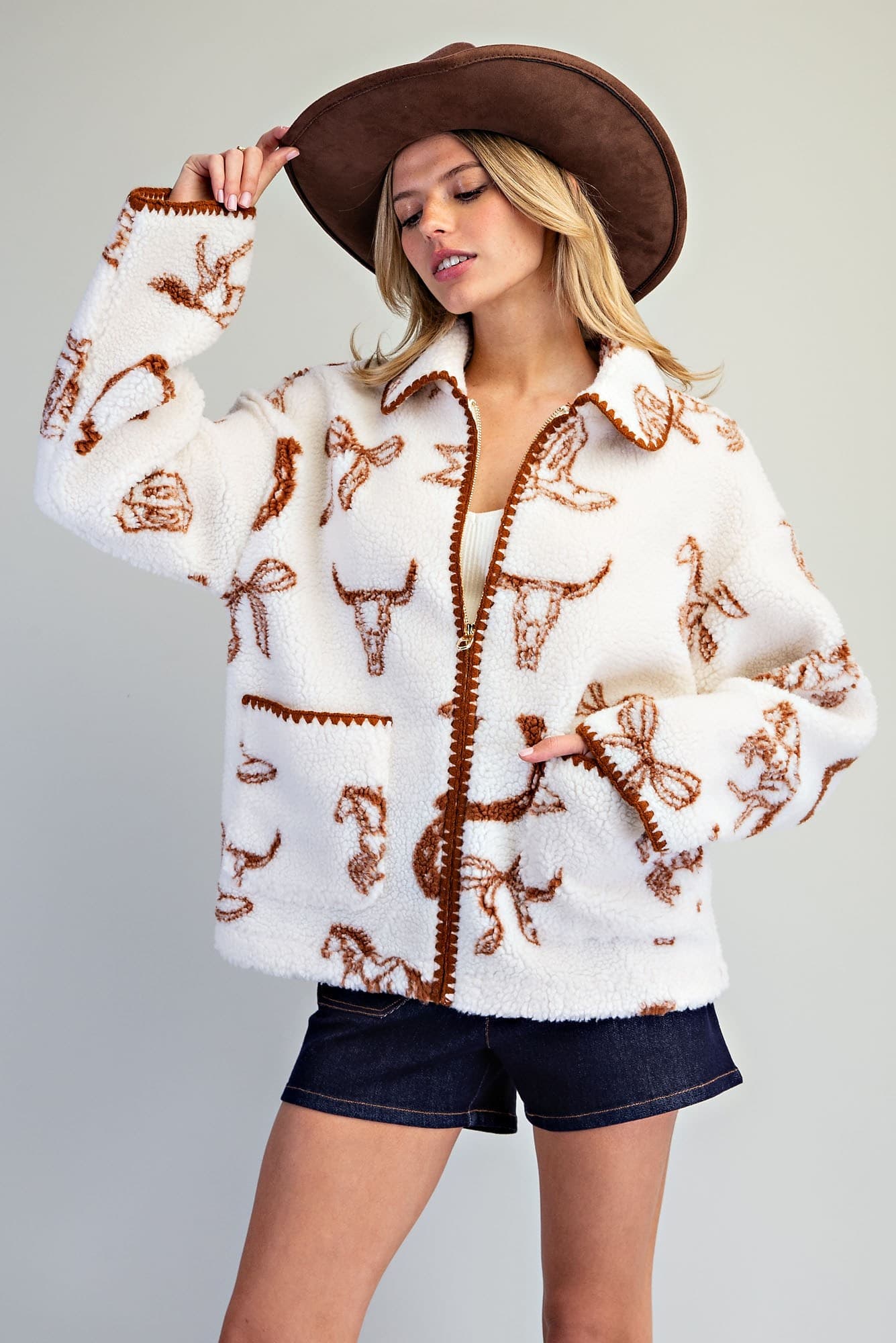 JH17423 - ALMOND LATTE