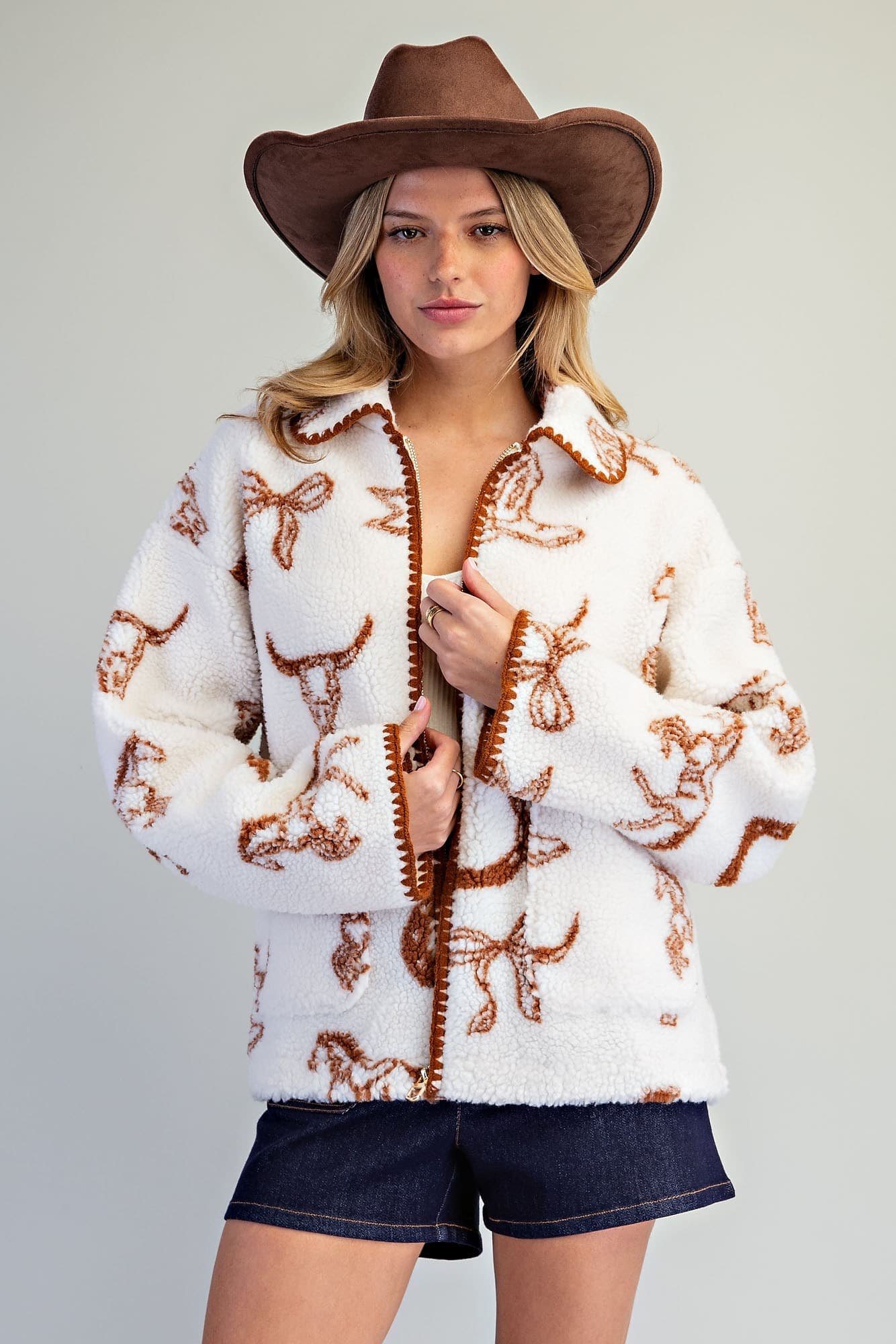 JH17423 - ALMOND LATTE