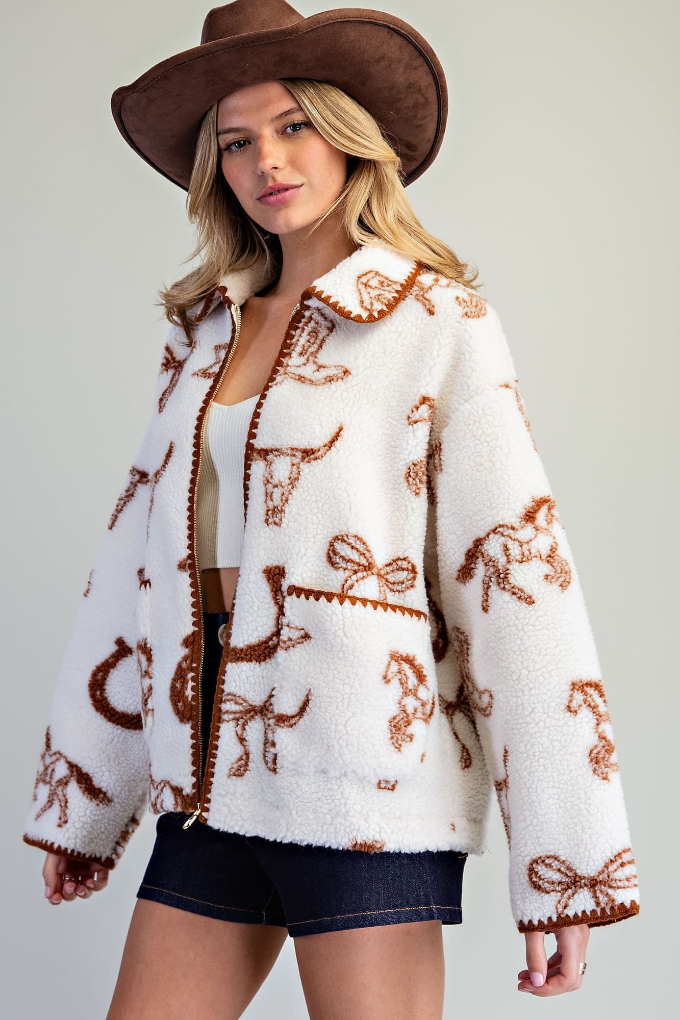 JH17423 - ALMOND LATTE