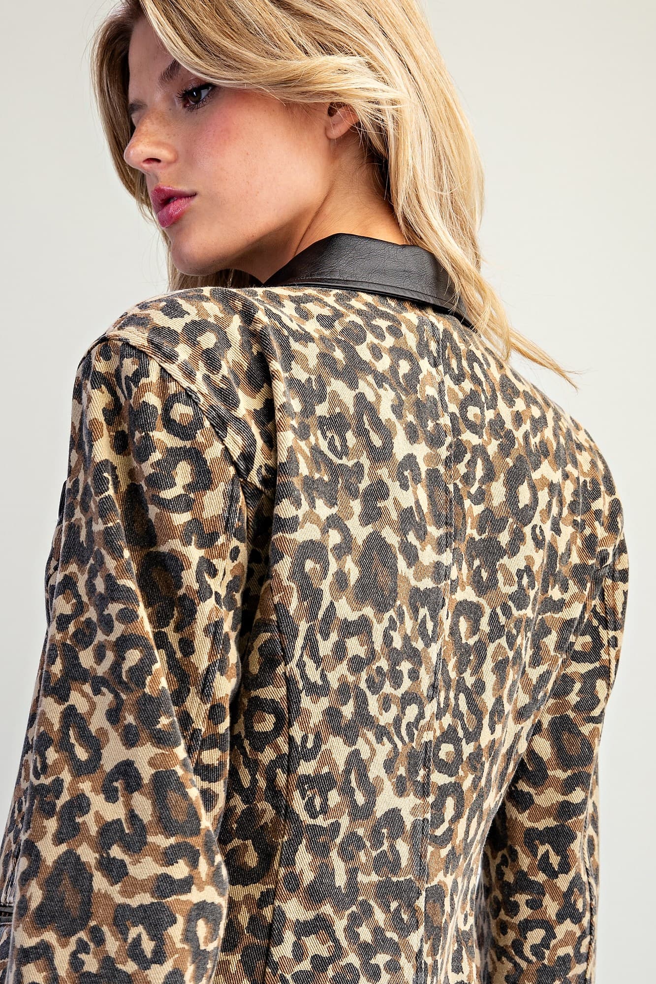 JK16978 - LEOPARD