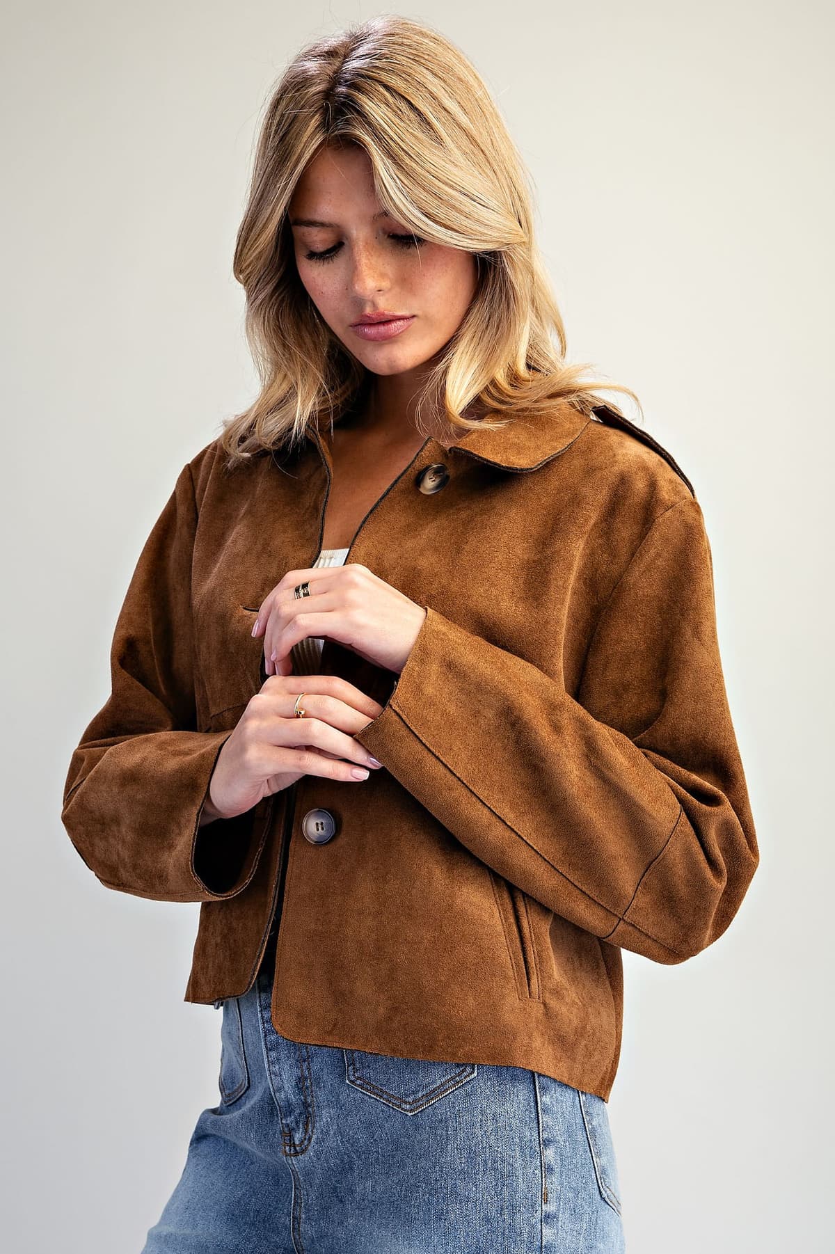 JK16810 - WALNUT