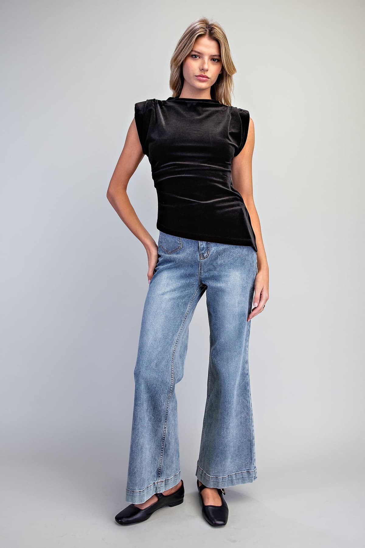 TK18007 - BLACK