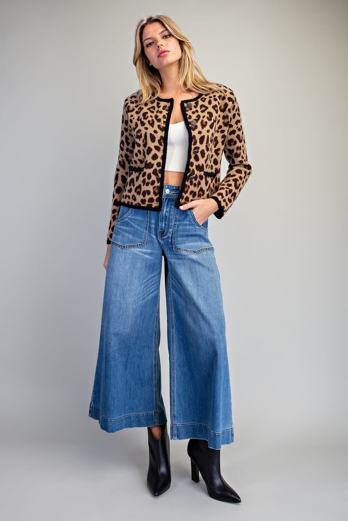 SJK16390 - LEOPARD