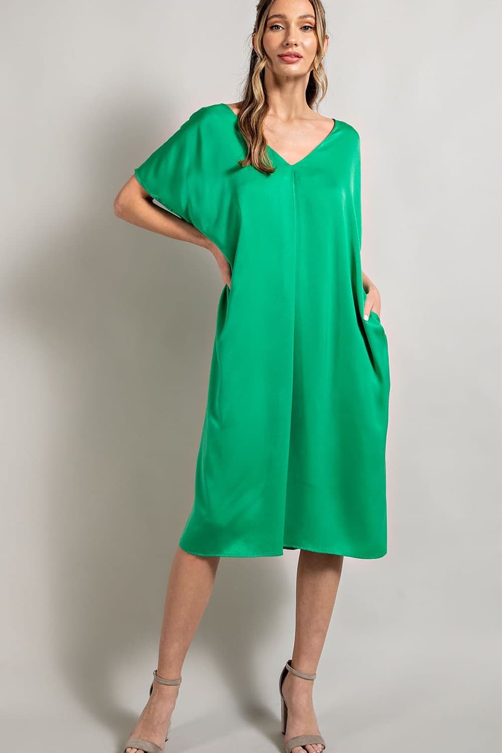 DK7623 - KELLY GREEN