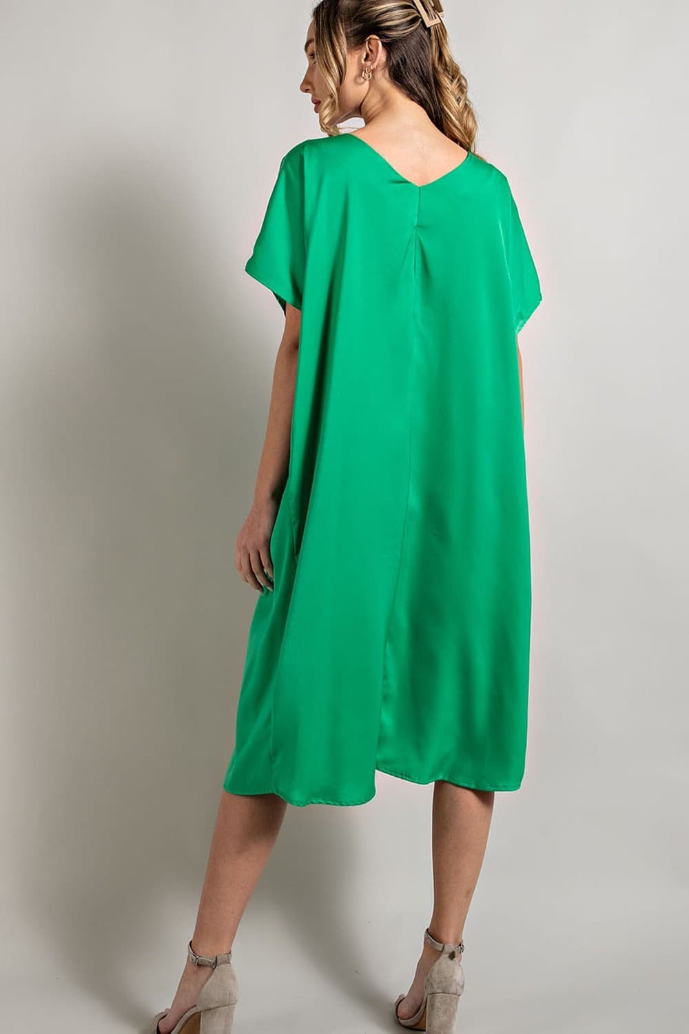 DK7623 - KELLY GREEN