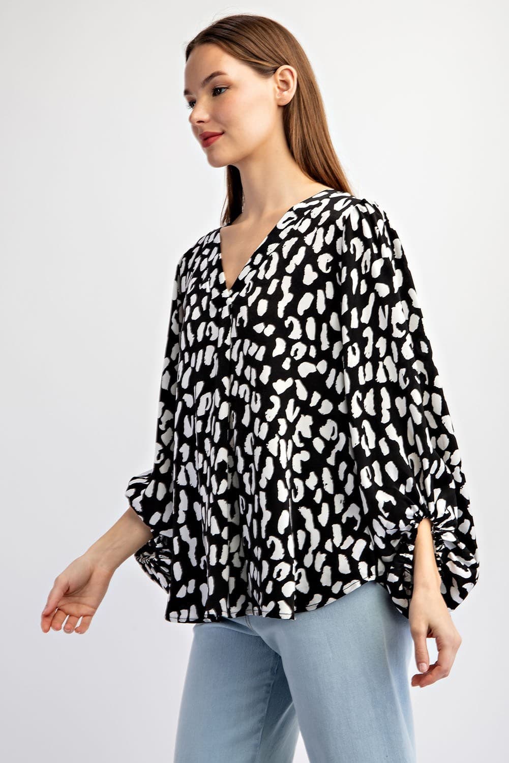 TK7948 - BLACK
