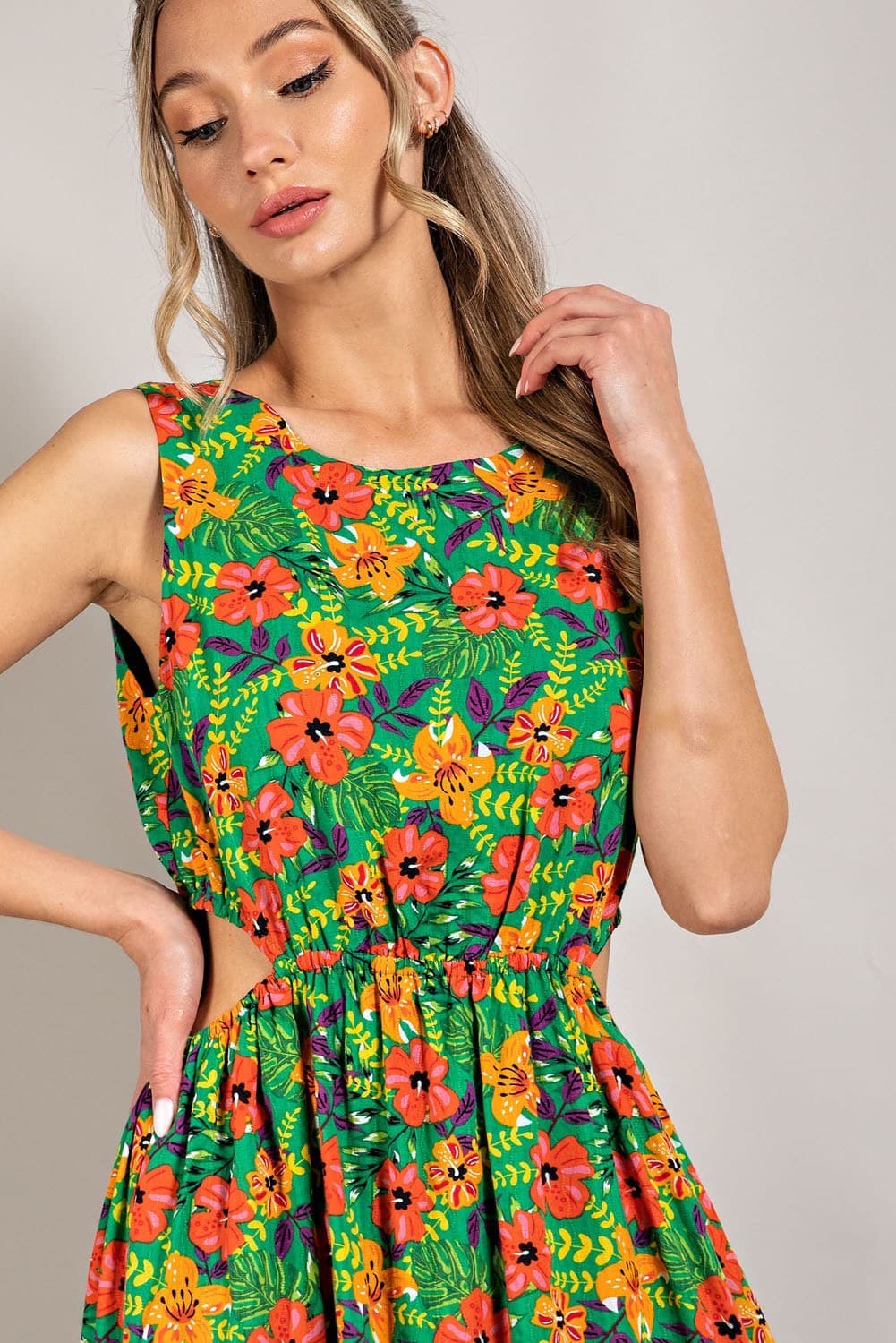 DK9292 - KELLY GREEN