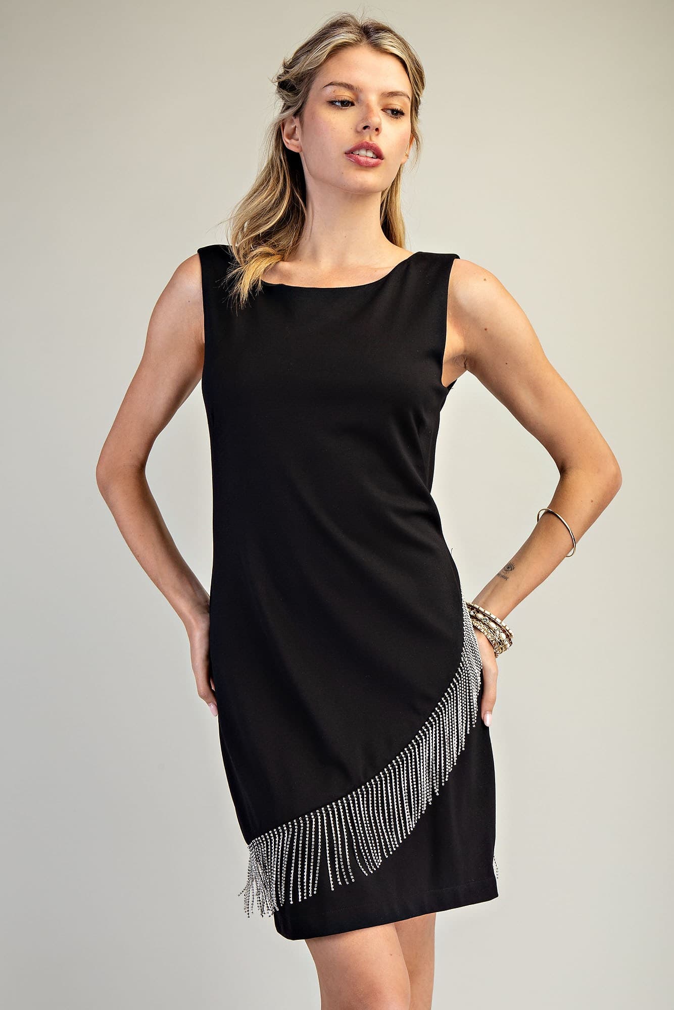 DK9144 - BLACK